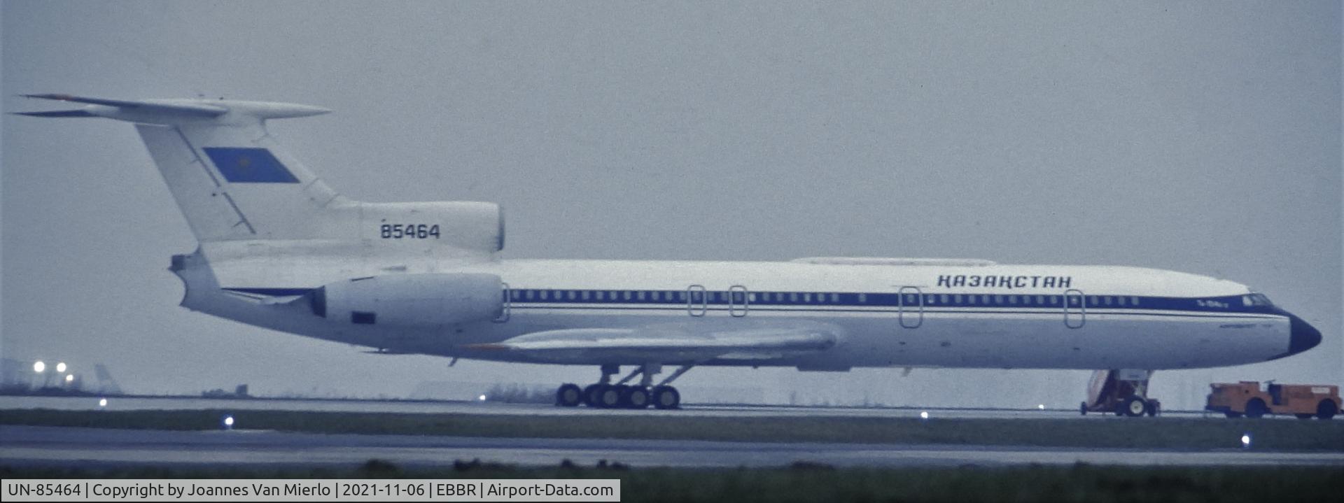 UN-85464, 1980 Tupolev Tu-154B-2 C/N 80A464, Slide scan