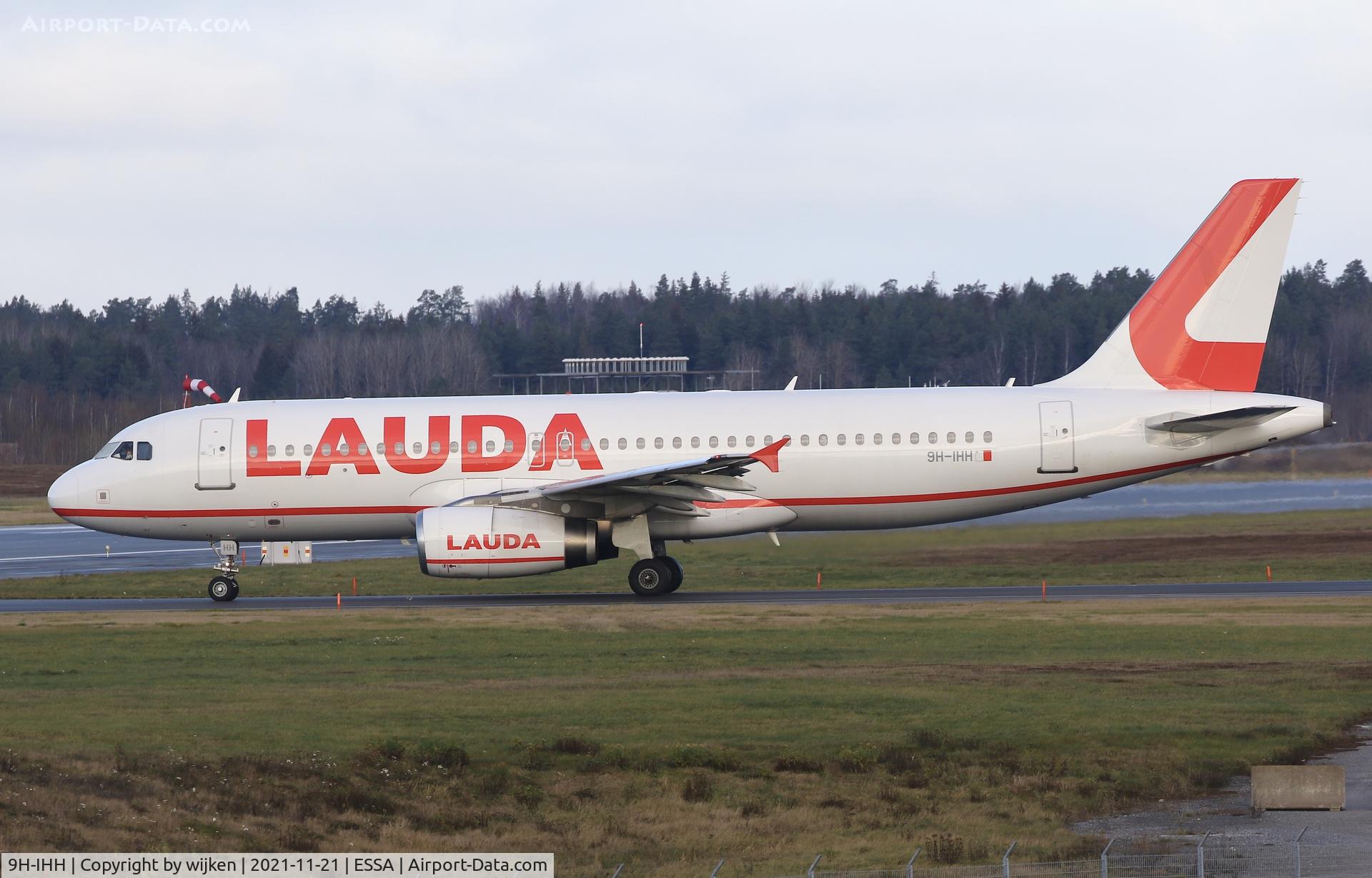 9H-IHH, 2005 Airbus A320-232 C/N 2502, RWY 01L