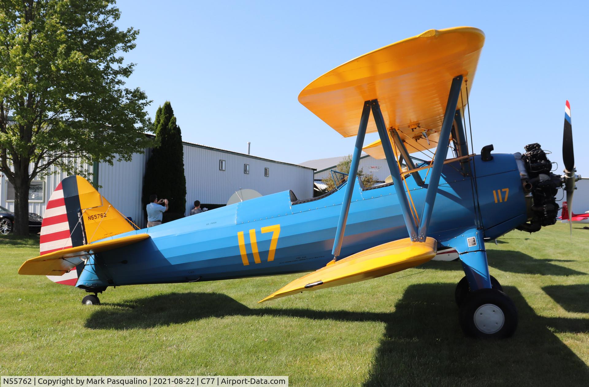 N55762, 1941 Boeing A75N1(PT17) C/N 75-1801, Stearman