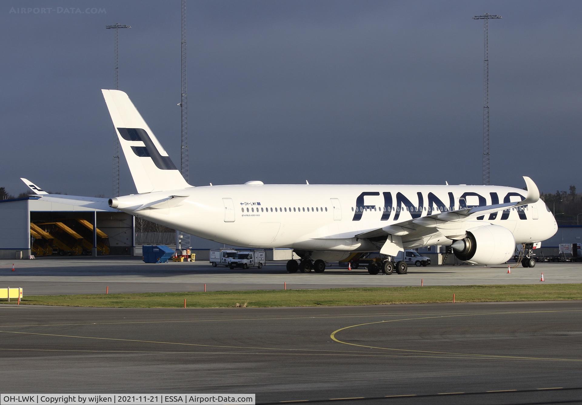 OH-LWK, 2017 Airbus A350-941 C/N 0113, RAMP E