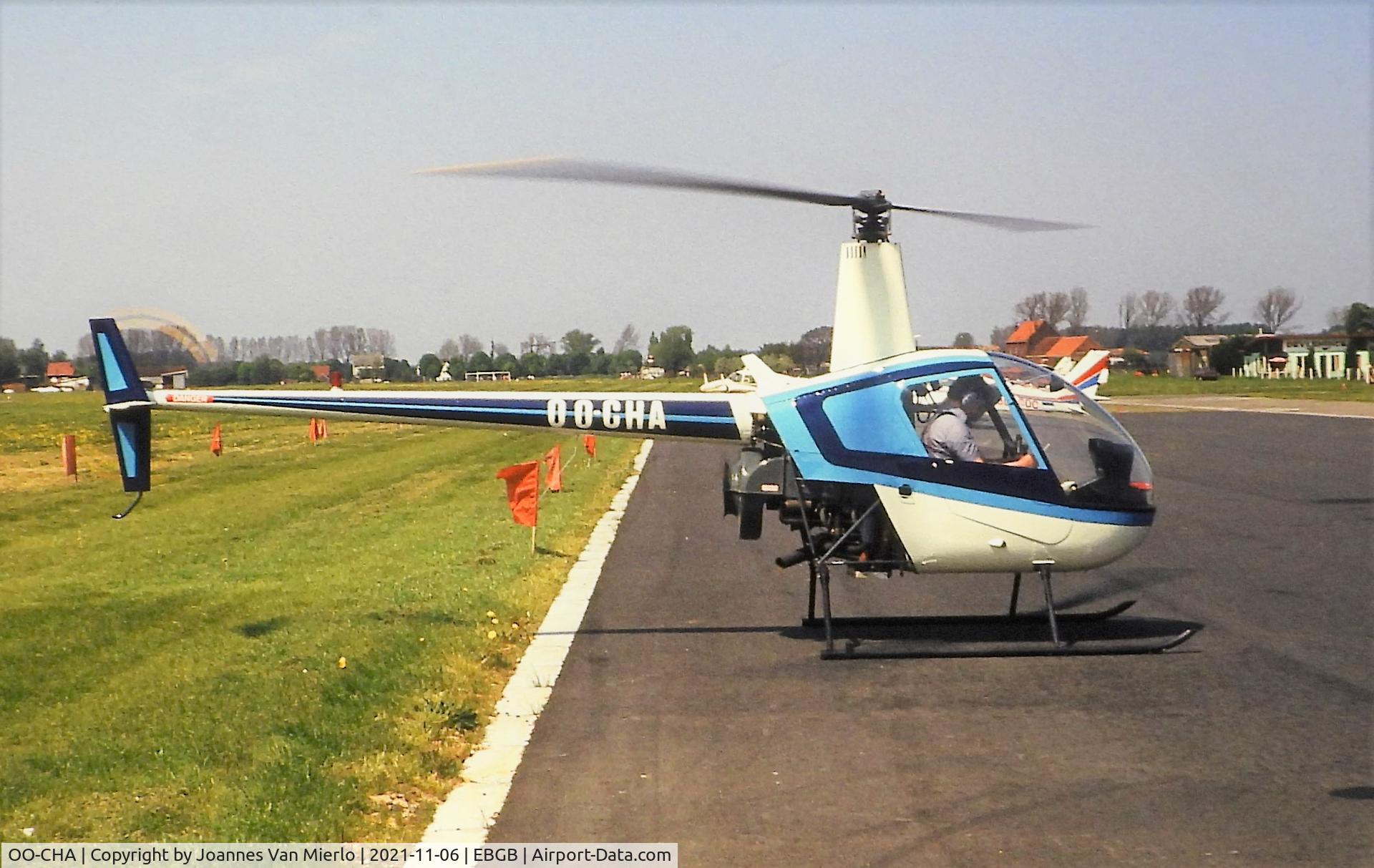 OO-CHA, 1981 Robinson R22 C/N 0124, Slide scan