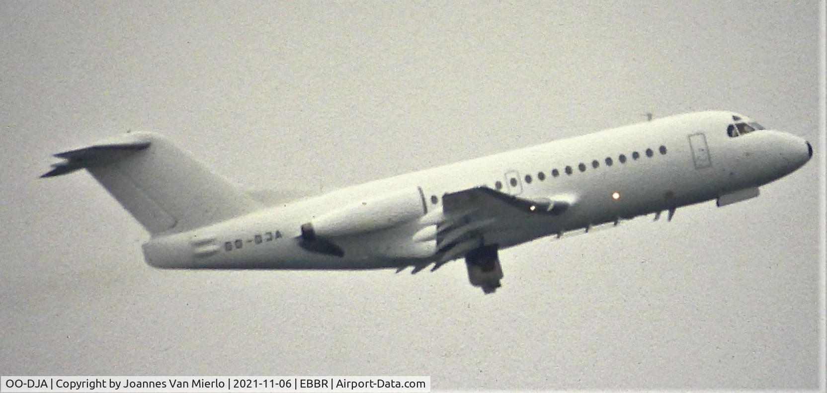 OO-DJA, 1980 Fokker F.28-3000 Fellowship C/N 11163, Slide scan