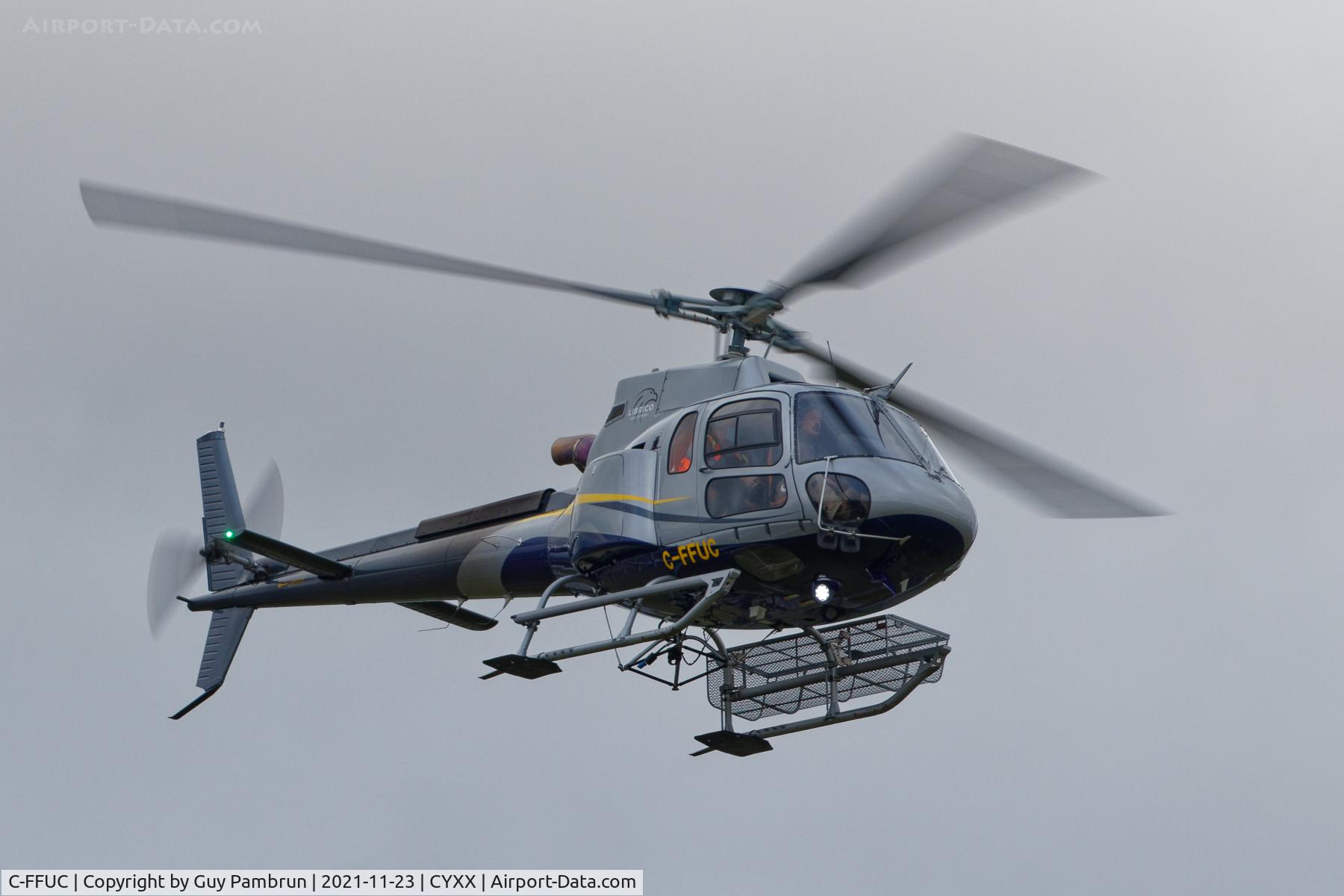 C-FFUC, 2013 Eurocopter AS-350B-3 Ecureuil Ecureuil C/N 7533, Landing
