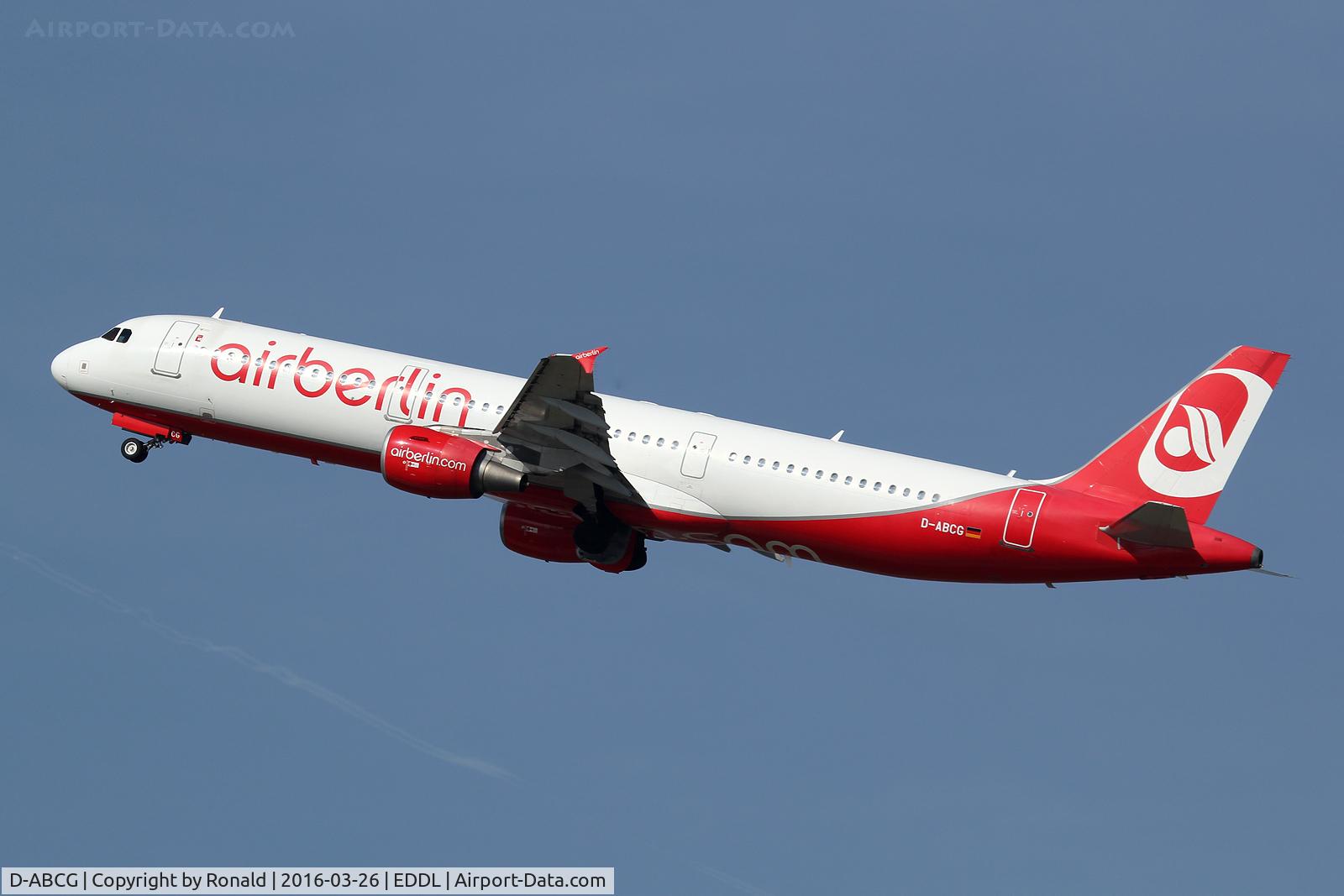 D-ABCG, 2003 Airbus A321-211 C/N 1988, at dus