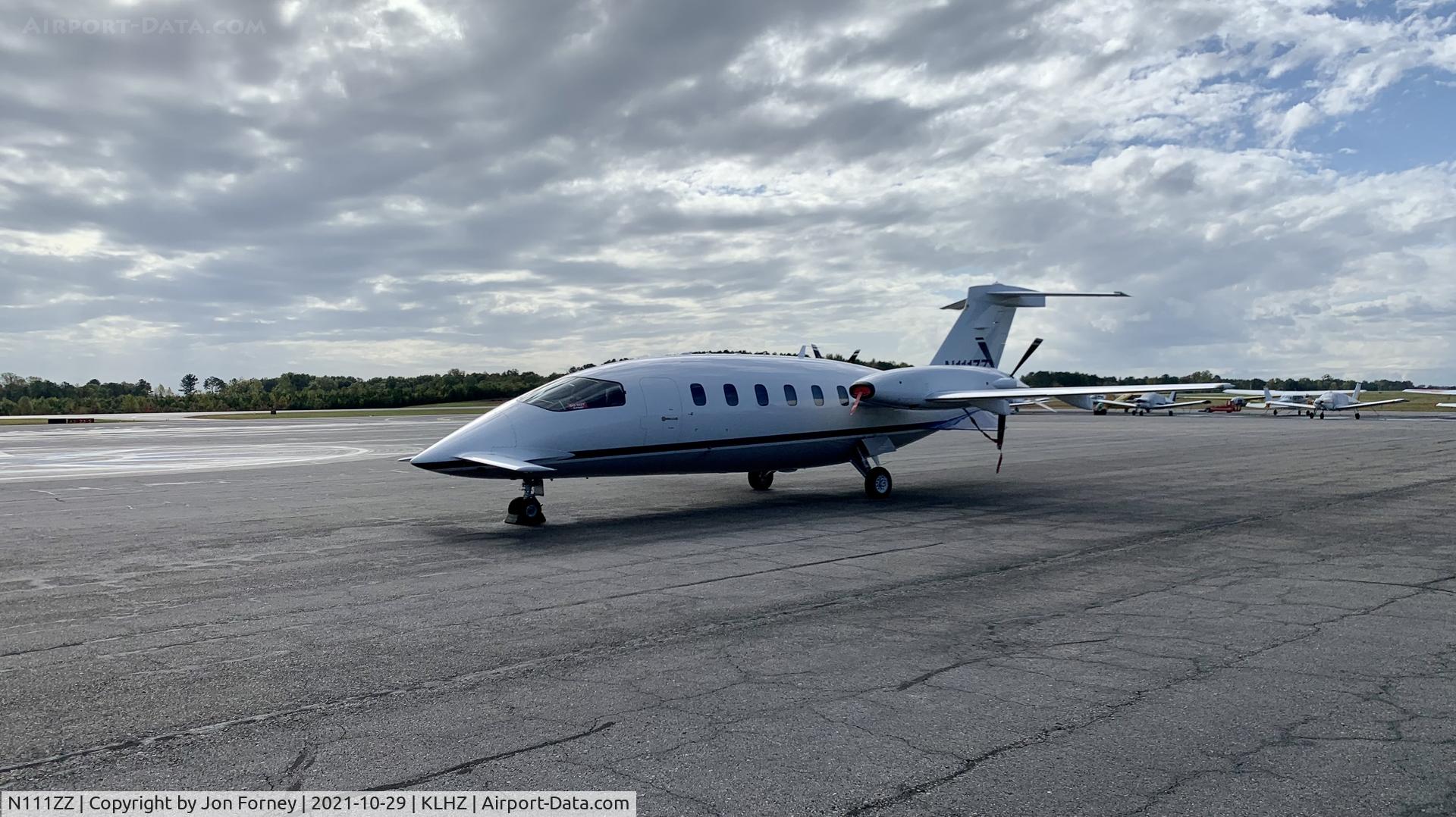 N111ZZ, 2007 Piaggo P180 Avanti II C/N 1145, Piaggio P180