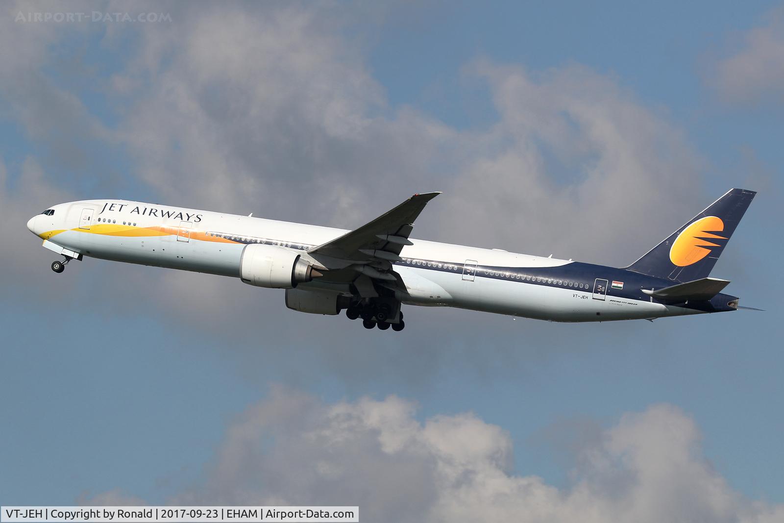 VT-JEH, 2007 Boeing 777-35R/ER C/N 35166, at spl