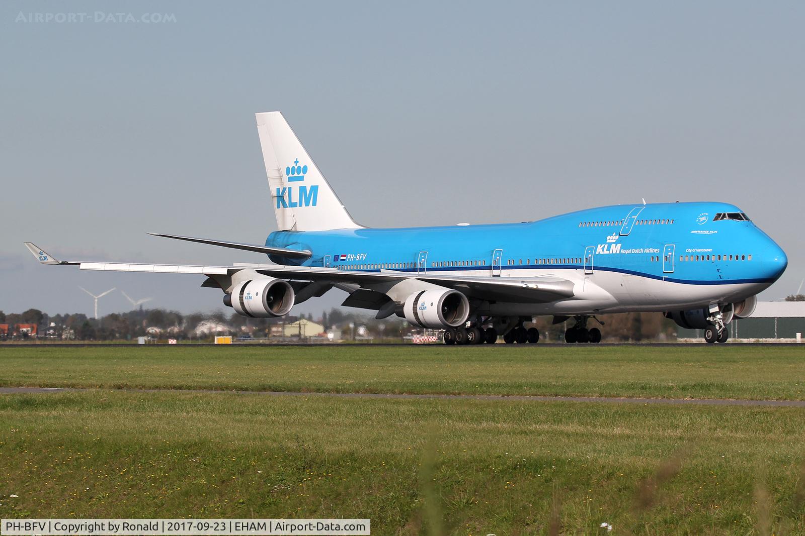 PH-BFV, 1999 Boeing 747-406BC C/N 28460, at spl