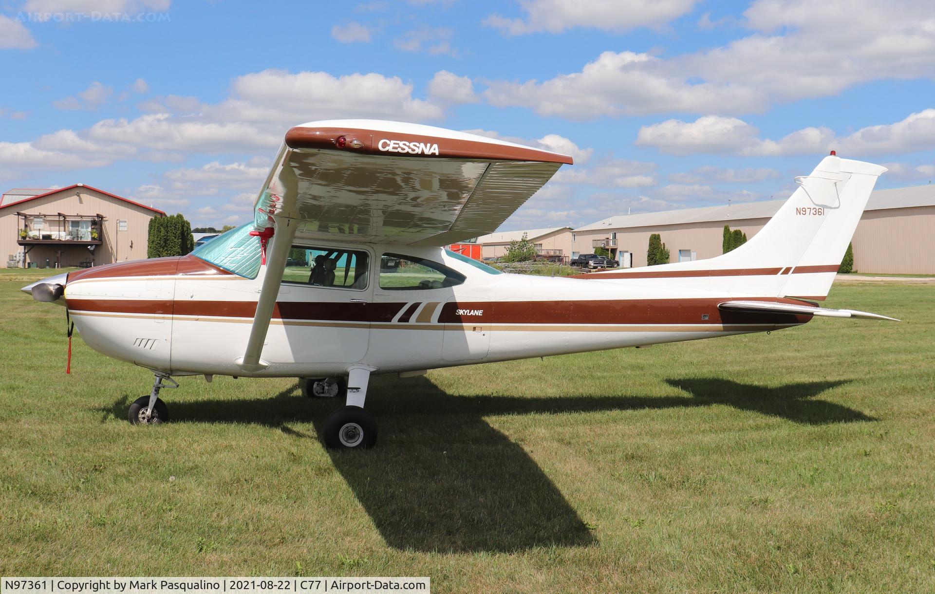 N97361, Cessna 182Q Skylane C/N 18267067, Cessna 182Q