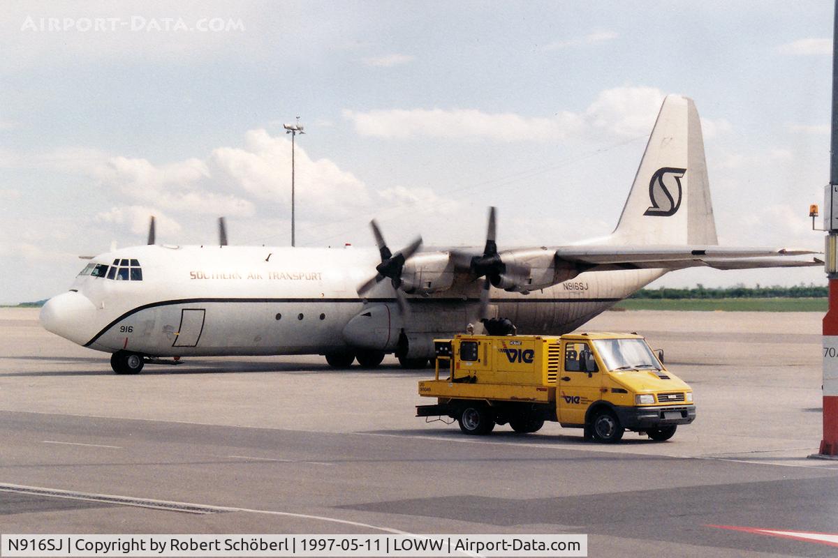 N916SJ, 1966 Lockheed L-100-30 Hercules (L-382G) C/N 4134, N916SJ @ LOWW 1997
