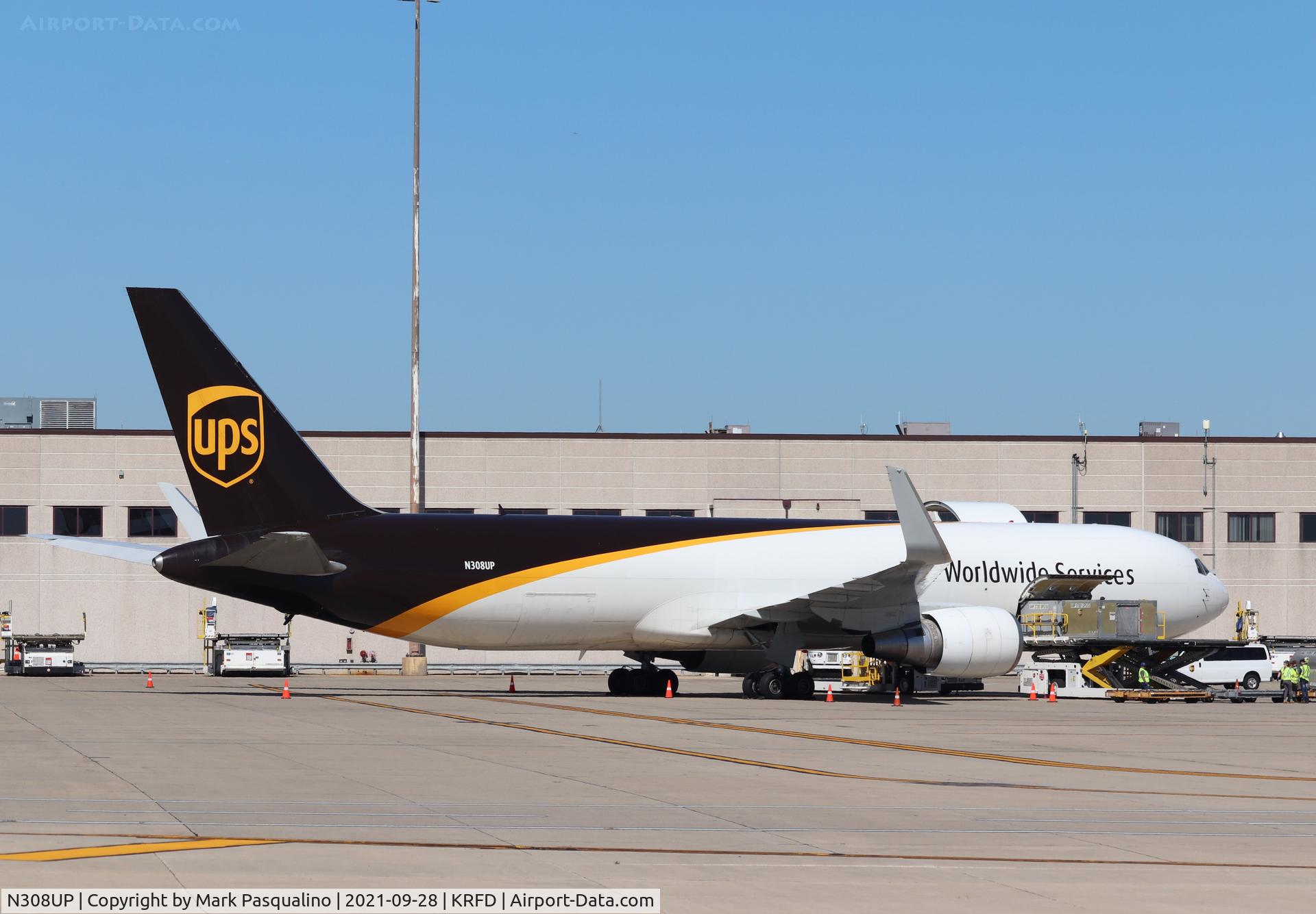 N308UP, 1996 Boeing 767-34AF C/N 27761, Boeing 767-34AF