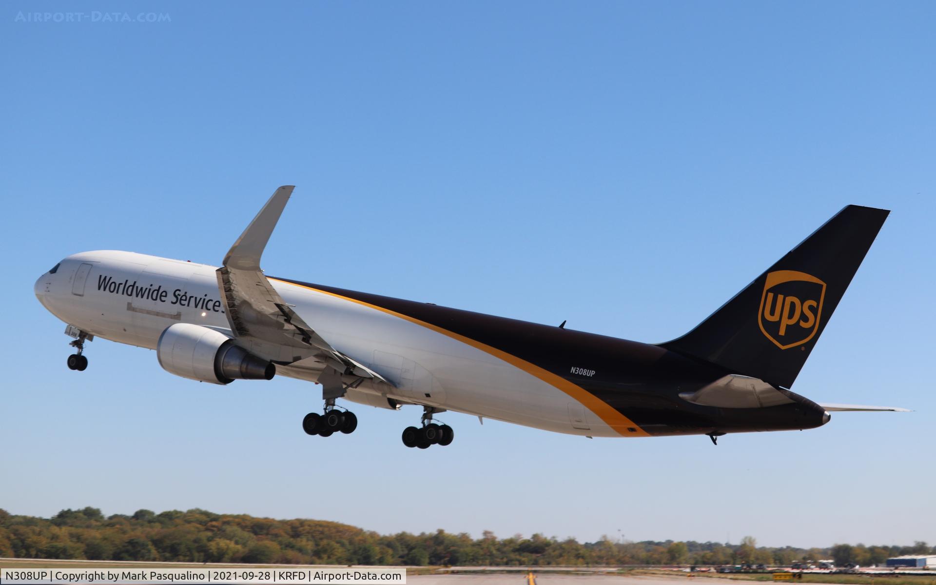 N308UP, 1996 Boeing 767-34AF C/N 27761, Boeing 767-34AF