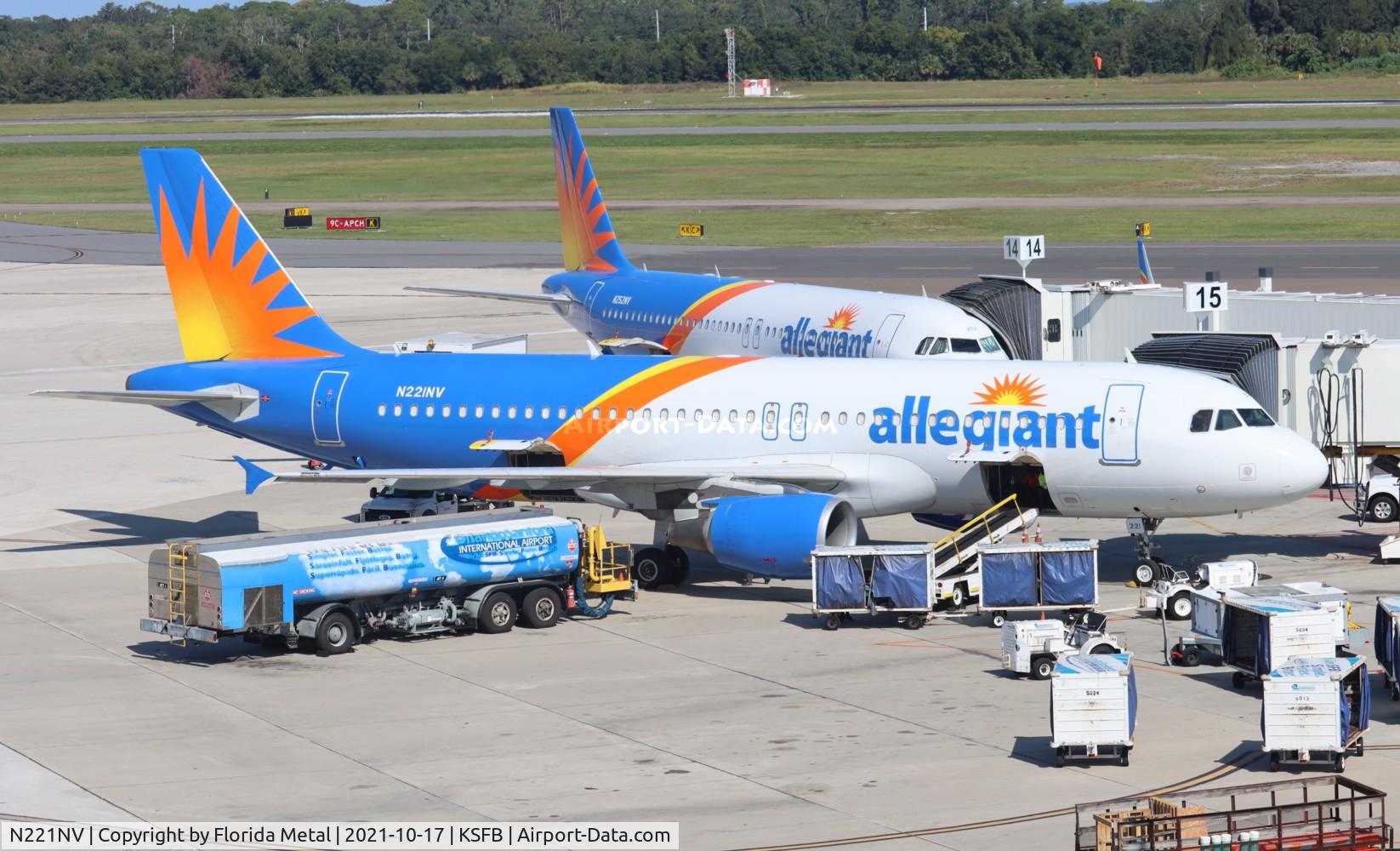 N221NV, 2000 Airbus A320-214 C/N 1288, Allegiant A320