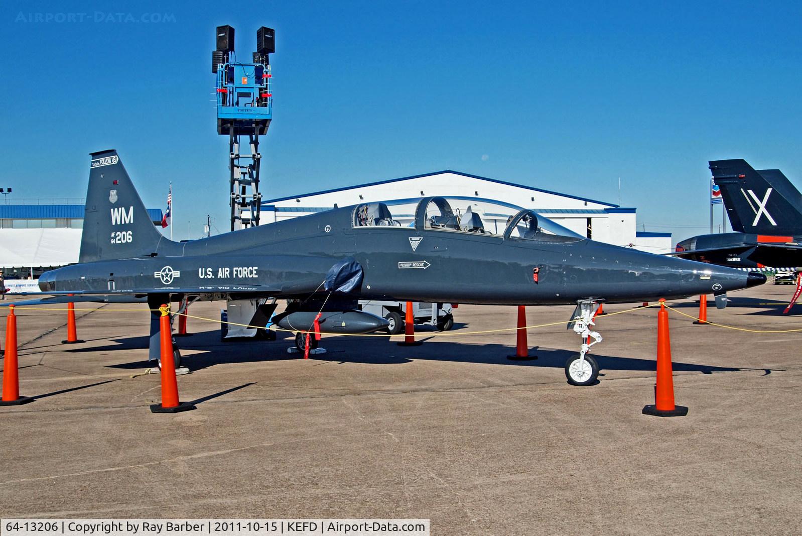 64-13206, 1964 Northrop T-38A Talon C/N N.5635, 64-13206   (64-206) Northrop T-38A Talon [N5635] (United States Air Force) Houston-Ellington Field~N 15/10/2011
