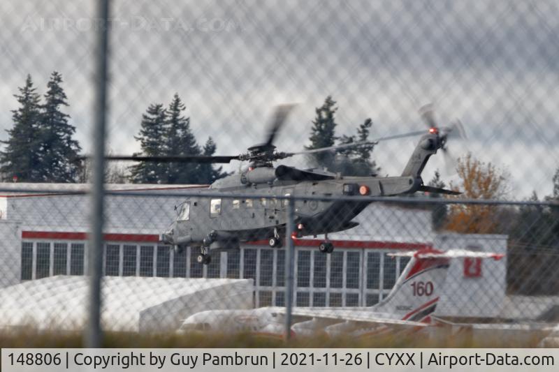 148806, Sikorsky CH-148 Cyclone C/N 92-5006, In town for flood relief