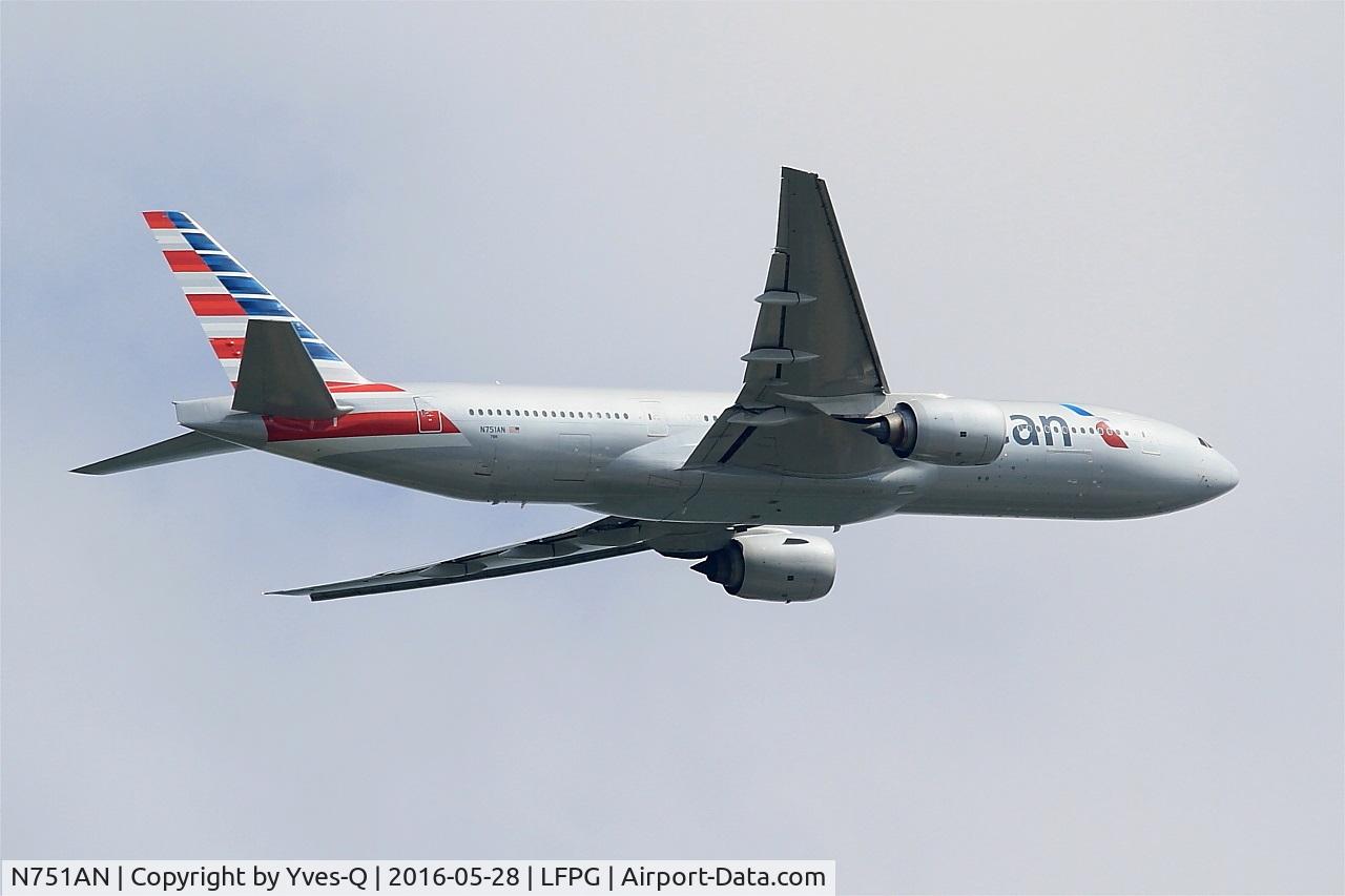N751AN, 2001 Boeing 777-223 C/N 30798, Boeing 777-223, Climbing from rwy 06R, Roissy Charles De Gaulle airport (LFPG-CDG)