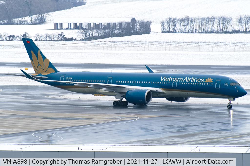 VN-A898, 2019 Airbus A350-941 C/N 279, Vietnam Airlines Airbus A350-900