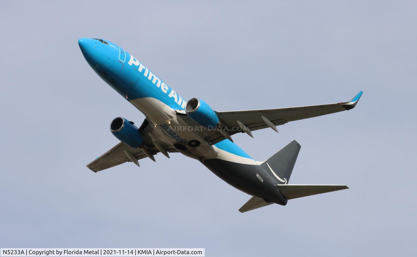 N5233A, 2006 Boeing 737-84P(BCF) C/N 34029, Amazon