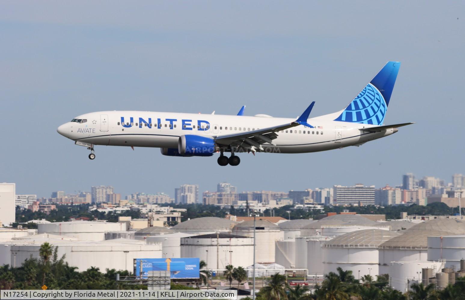 N17254, 2021 Boeing 737 MAX 8 C/N 43436, United 737 MAX 8