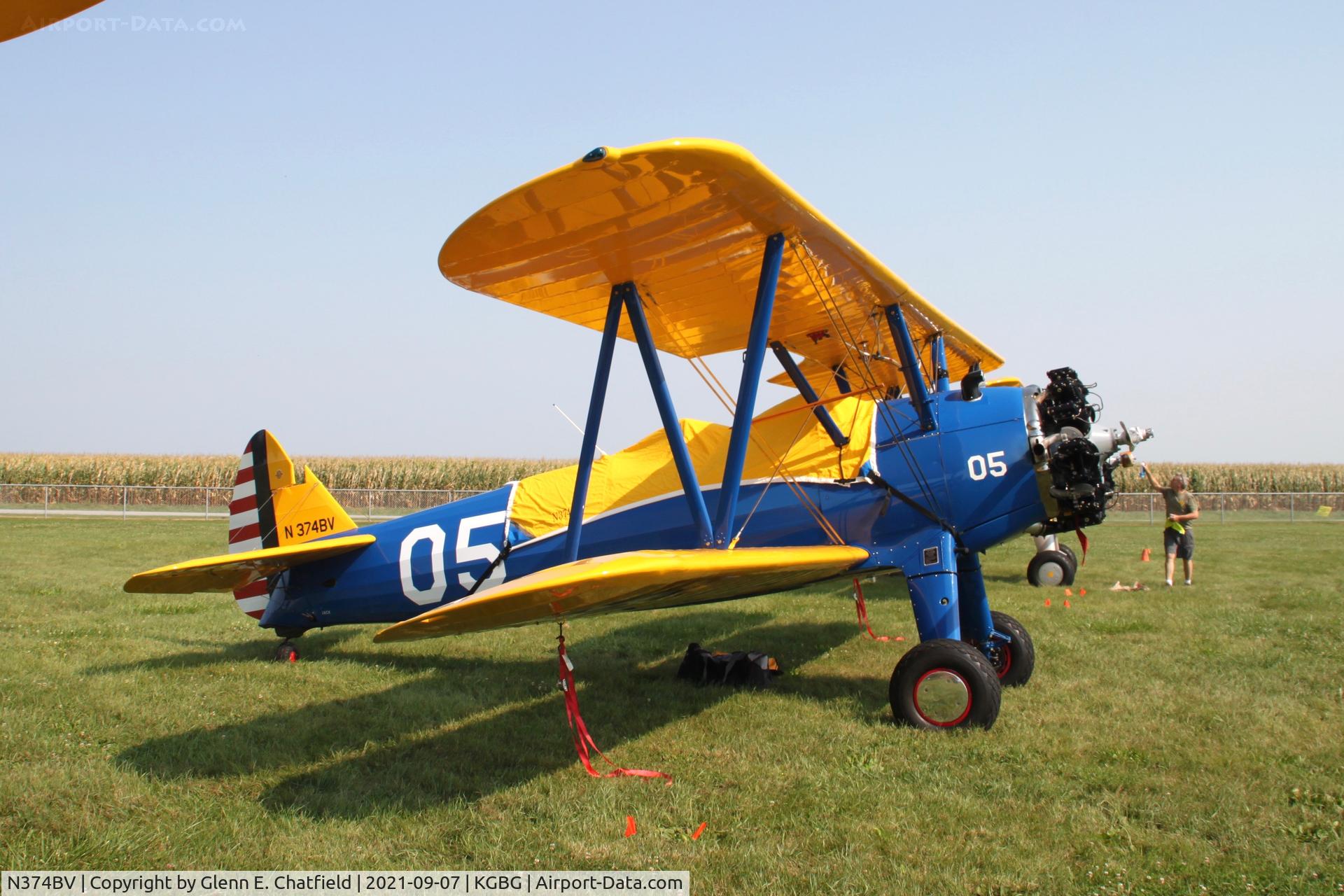N374BV, Boeing D75N1 C/N 75-3801, At the Stearman Fly In