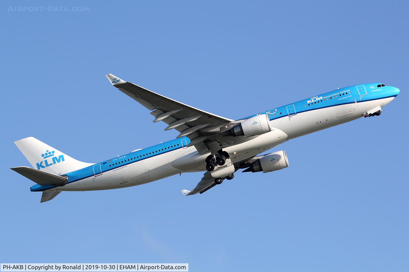 PH-AKB, 2012 Airbus A330-303 C/N 1294, at spl