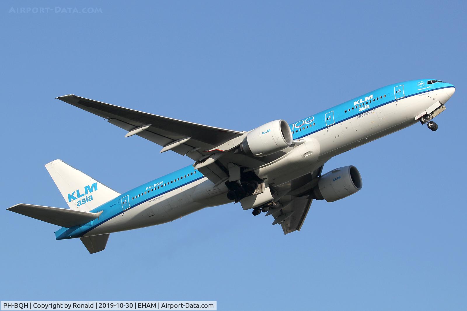 PH-BQH, 2004 Boeing 777-206/ER C/N 32705, at spl