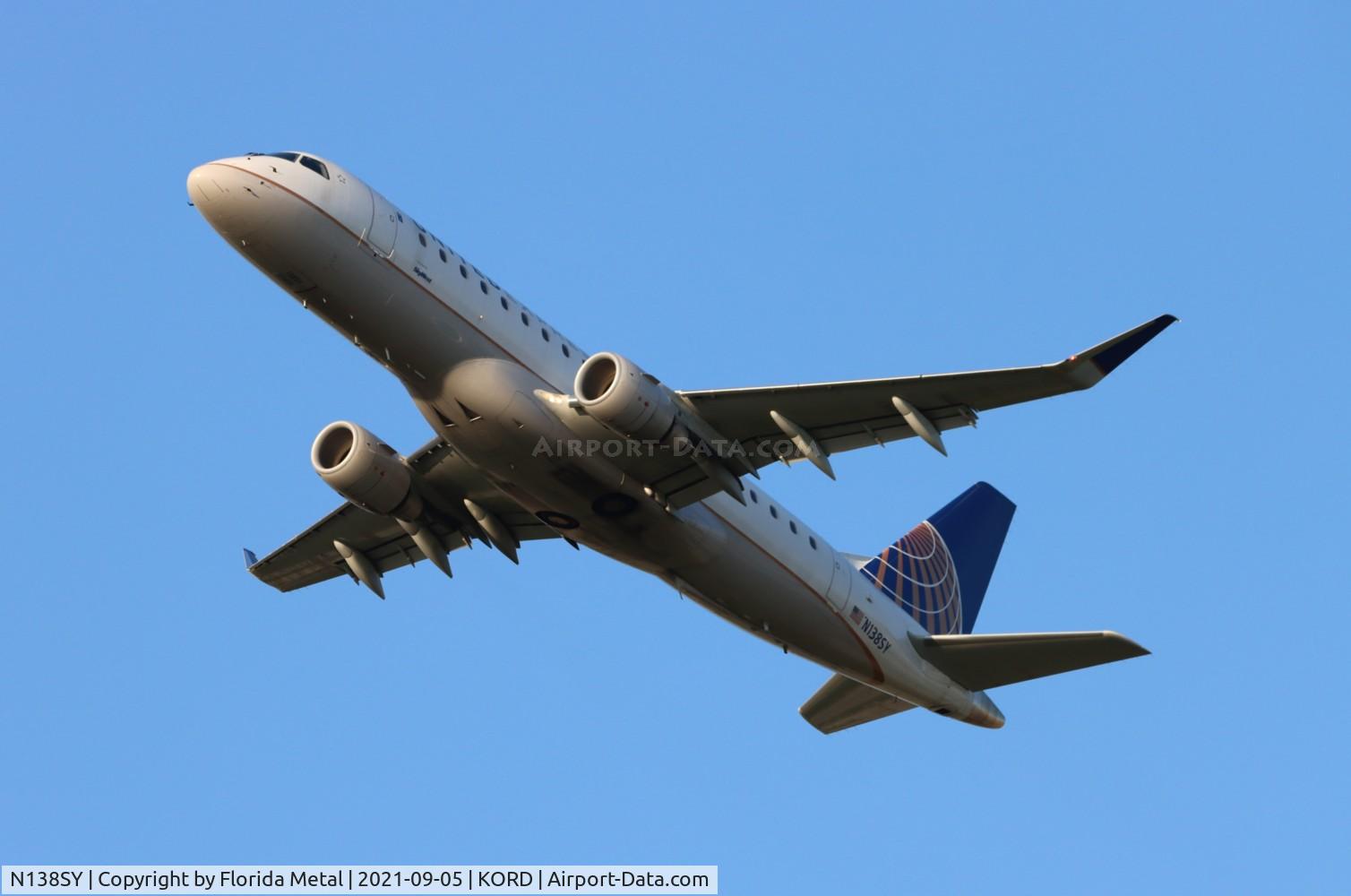 N138SY, 2015 Embraer 175LR (ERJ-170-200LR) C/N 17000446, ORD 2021