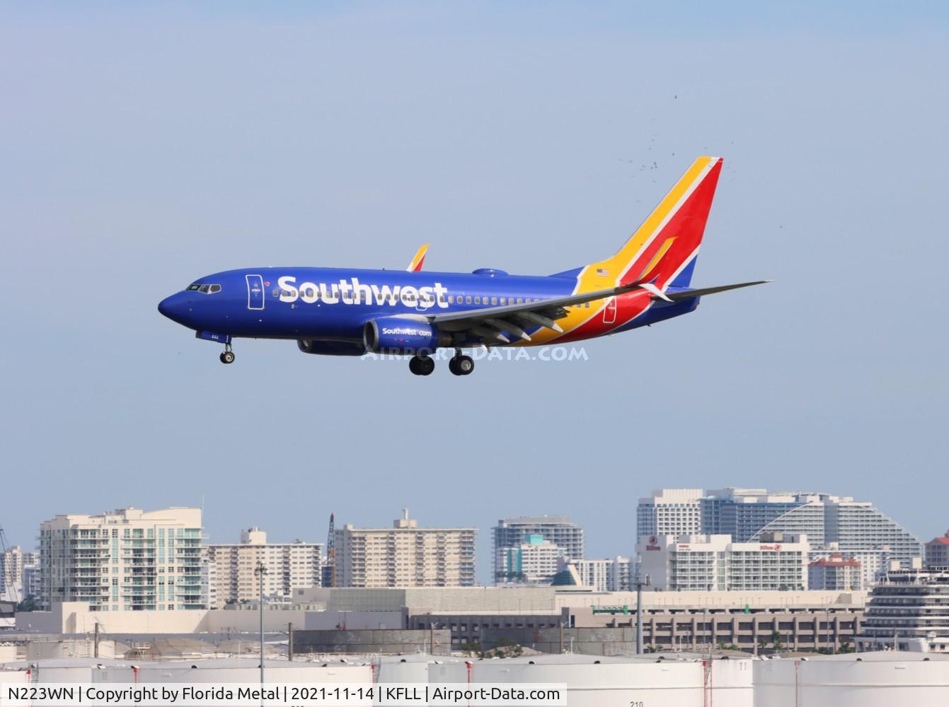 N223WN, 2005 Boeing 737-7H4 C/N 32492, FLL 2021
