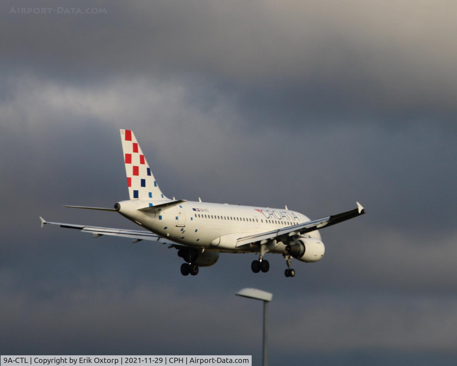 9A-CTL, 2000 Airbus A319-112 C/N 1252, 9A-CTL landing rw 04L