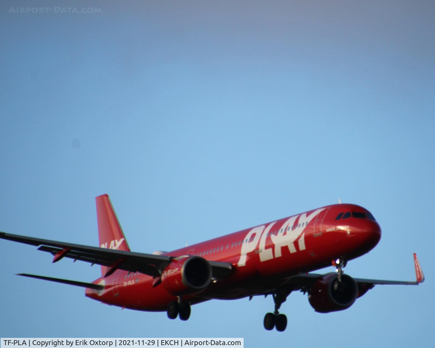 TF-PLA, 2018 Airbus A321-251N C/N 7939, TF-PLA landing rw 04L