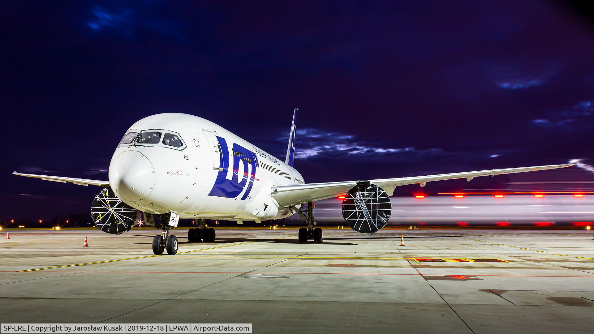 SP-LRE, 2013 Boeing 787-8 Dreamliner C/N 35939, Boeing 787-8 podczas naprawy silników