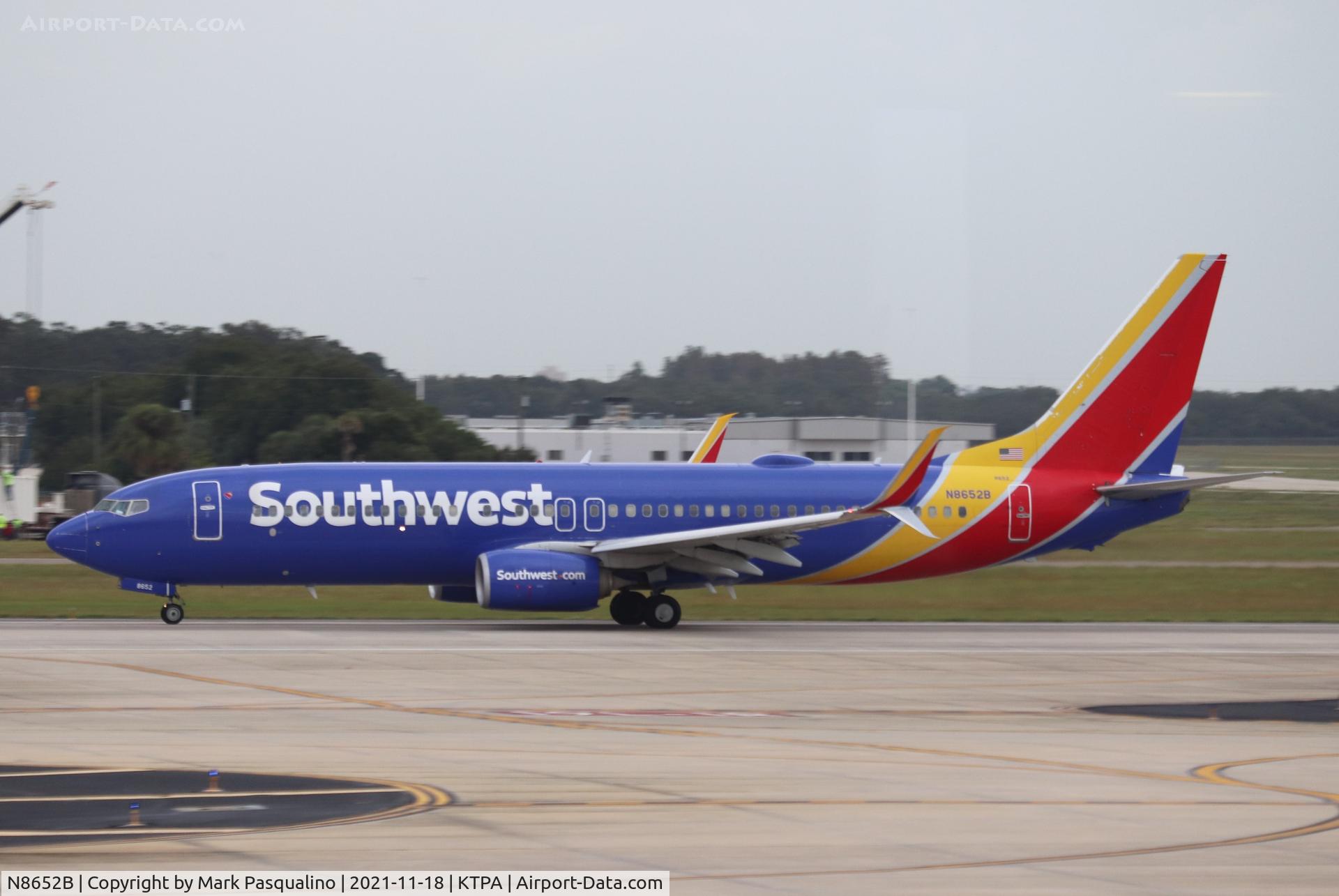 N8652B, 2014 Boeing 737-8H4 C/N 36971, Boeing 737-8H4