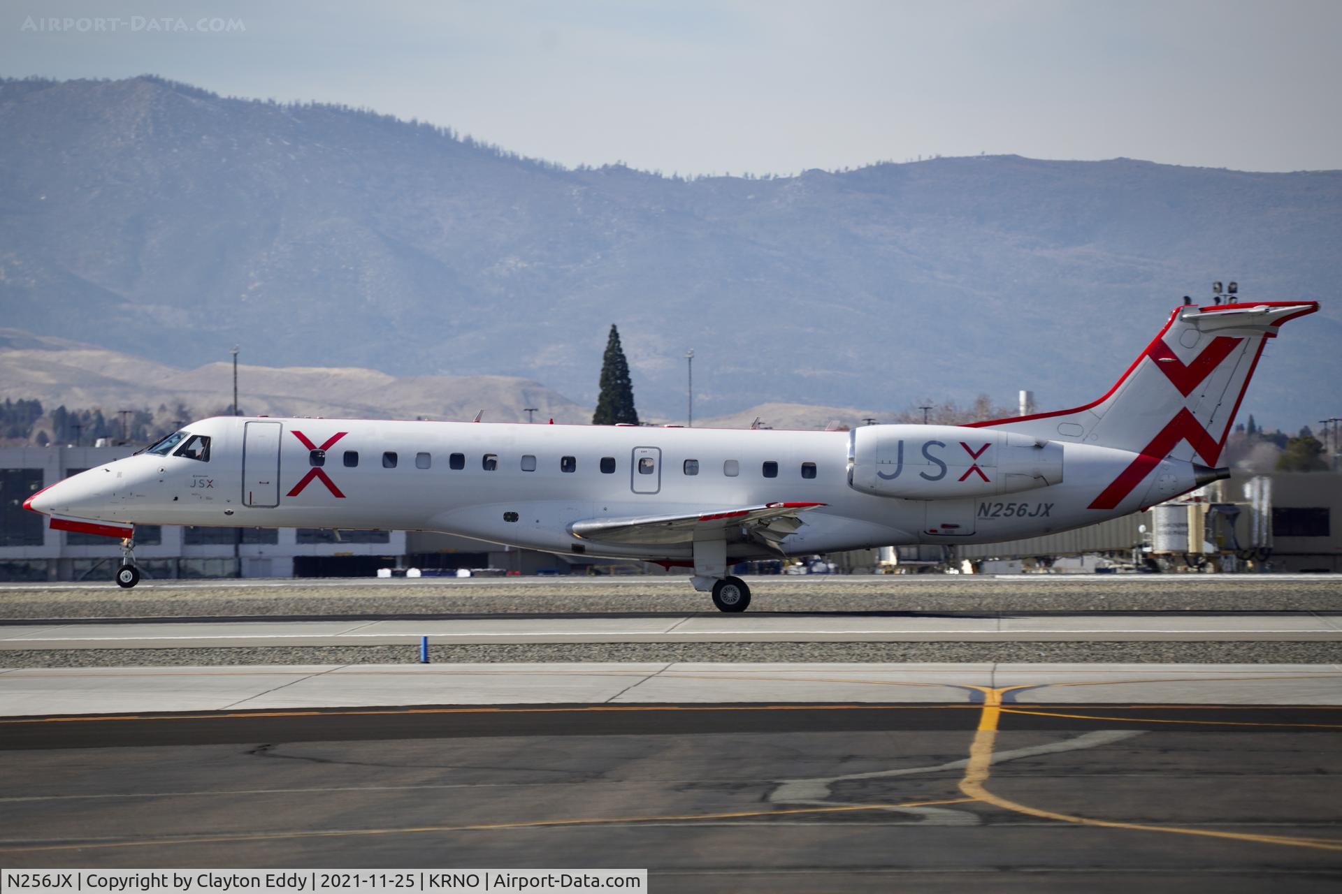 N256JX, 2000 Embraer ERJ-135LR (EMB-135LR) C/N 145211, Reno-Tahoe International airport 2021.