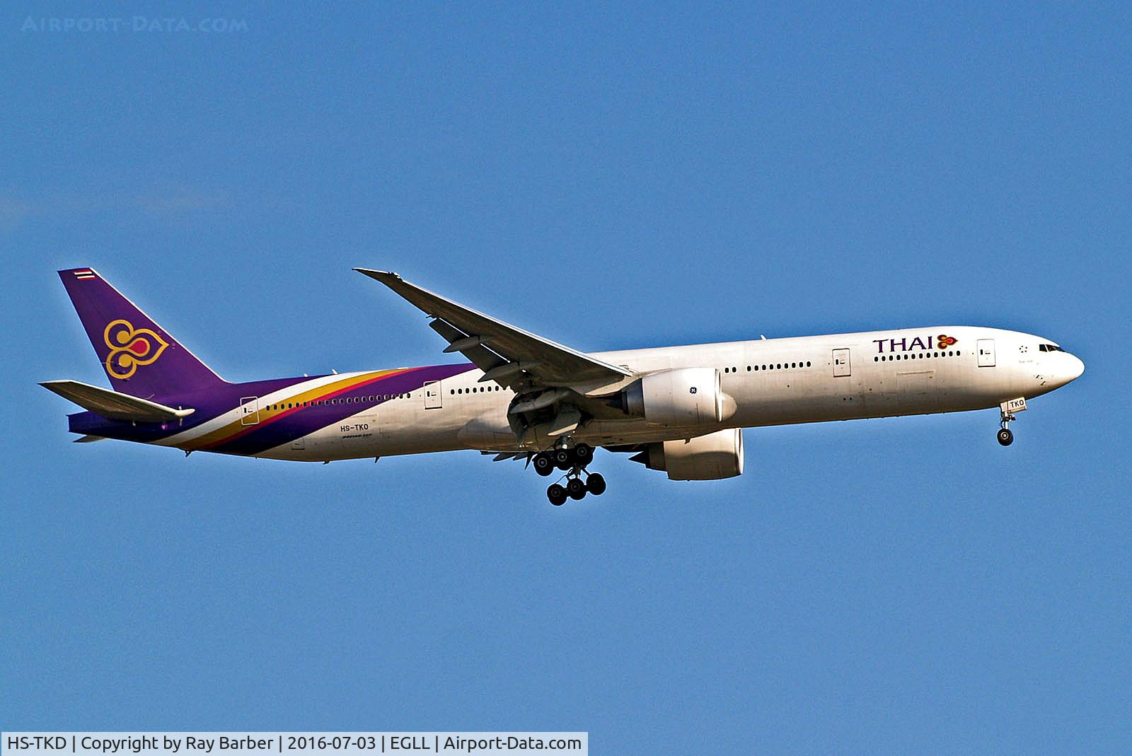 HS-TKD, 1999 Boeing 777-3D7 C/N 29212, HS-TKO   Boeing 777-3ALER [41524] (Thai Airways International) Home~G 03/07/2016