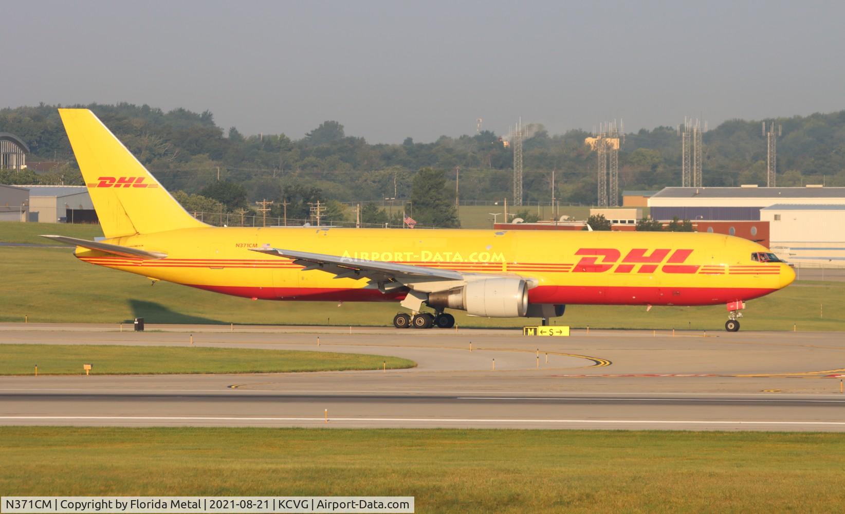 N371CM, 1994 Boeing 767-338 C/N 25577, CVG 2021