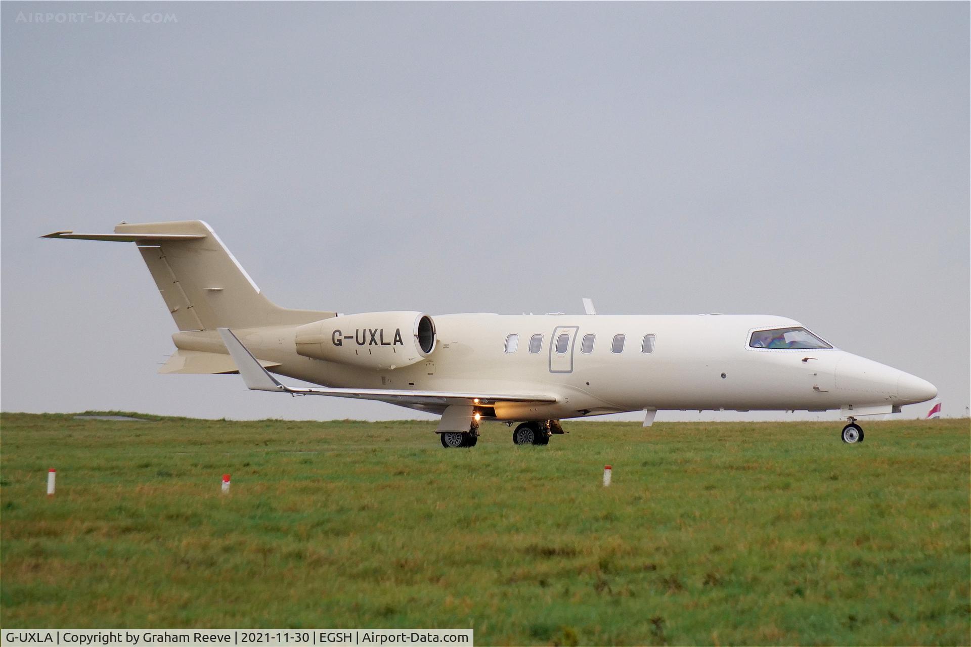 G-UXLA, 2004 Learjet 40 C/N 45-2018, Just landed at Norwich.