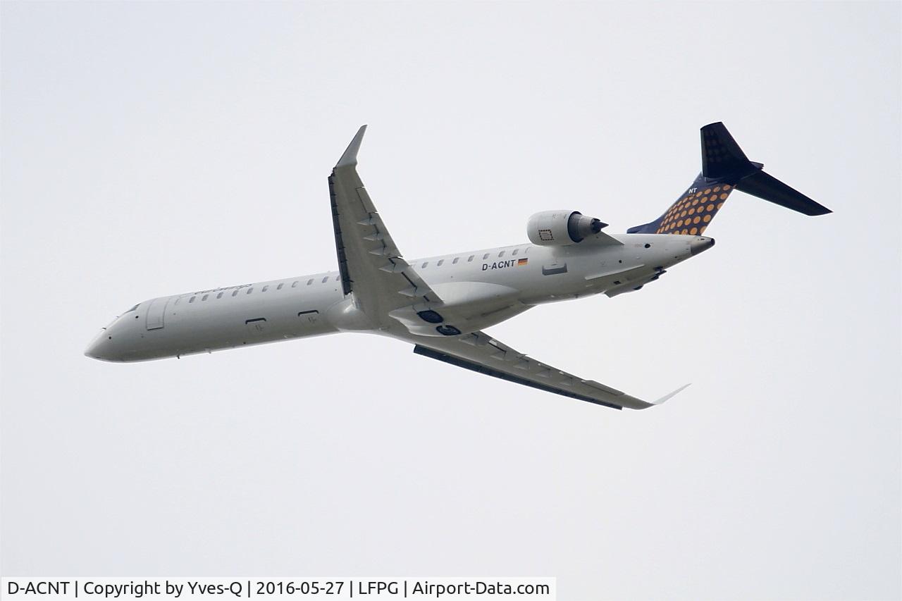 D-ACNT, 2011 Bombardier CRJ-900 NG (CL-600-2D24) C/N 15264, Bombardier CRJ-900 NG, Climbing from rwy 27L, Roissy Charles De Gaulle airport (LFPG-CDG)