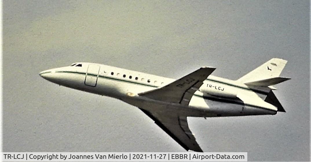 TR-LCJ, 1987 Dassault-Breguet Falcon (Mystere) 900 C/N 007, Slide scan