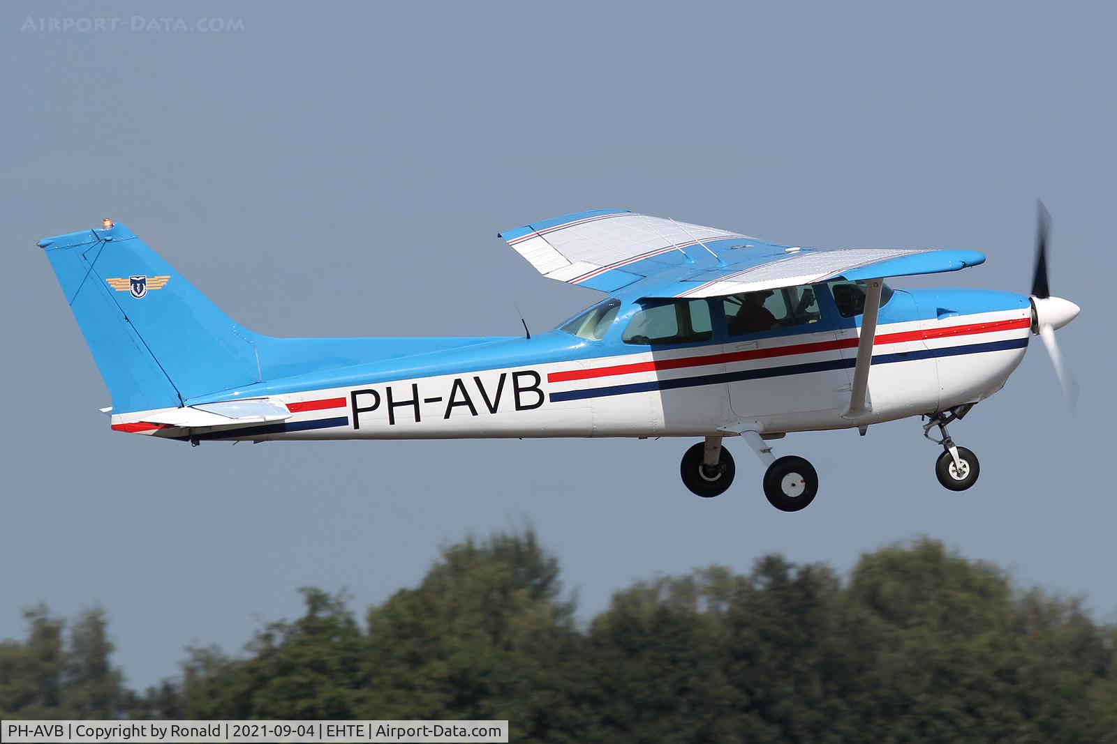 PH-AVB, 1982 Reims F172P C/N F17202185, at teuge