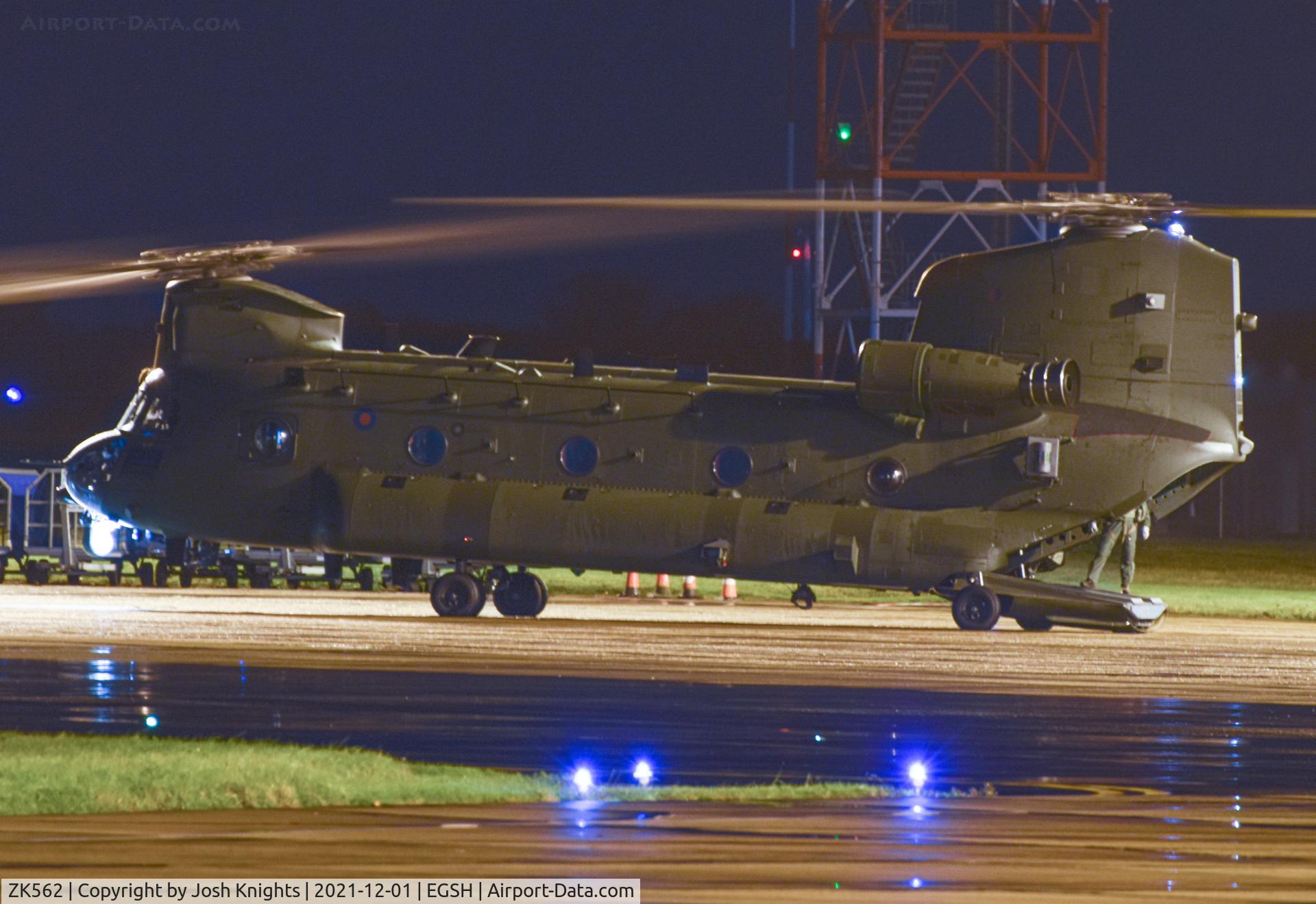 ZK562, Boeing Chinook HC.6 C/N M7713, ZK562 On Startup After Refuel