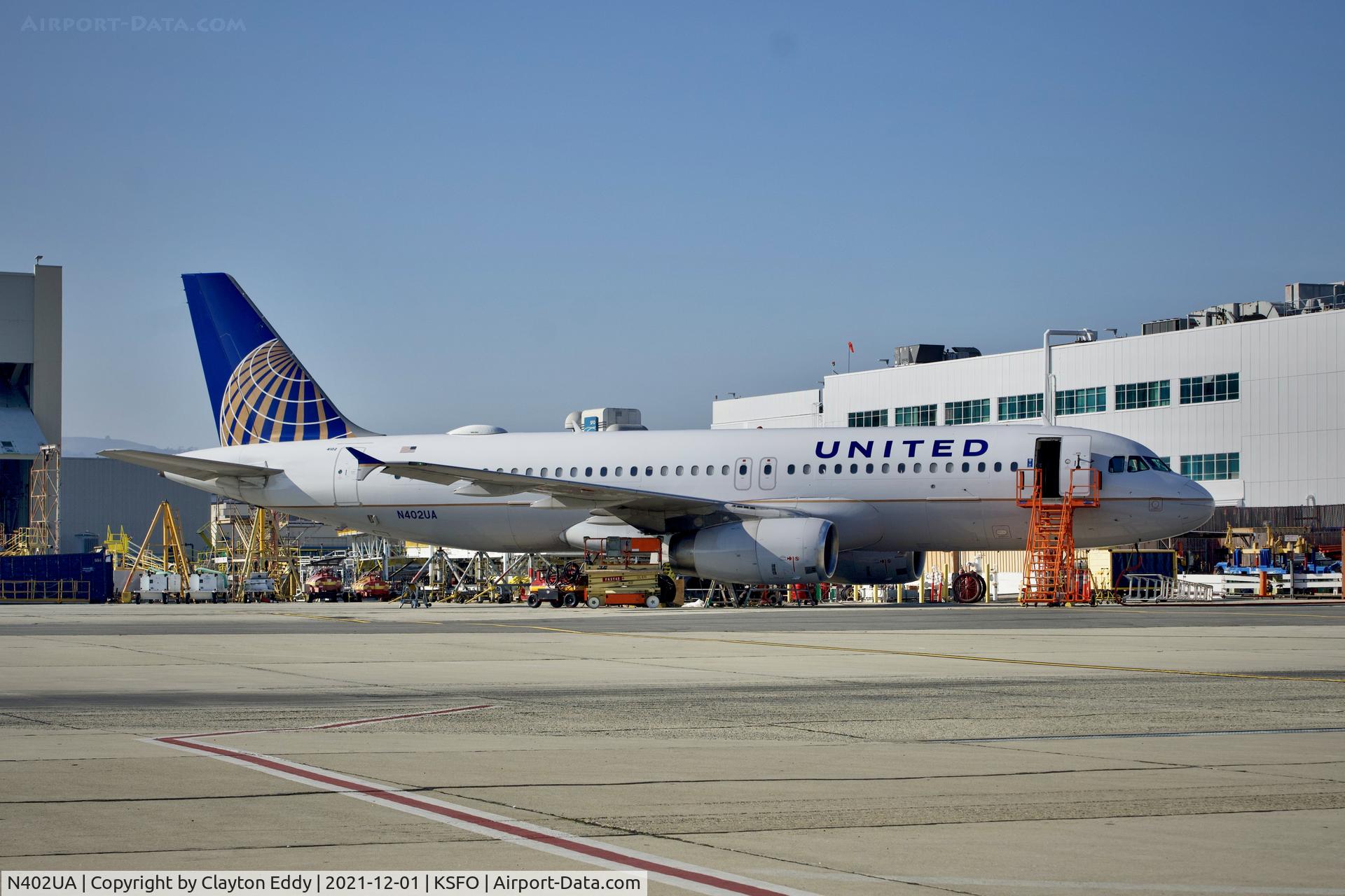 N402UA, 1993 Airbus A320-232 C/N 439, SFO 2021.