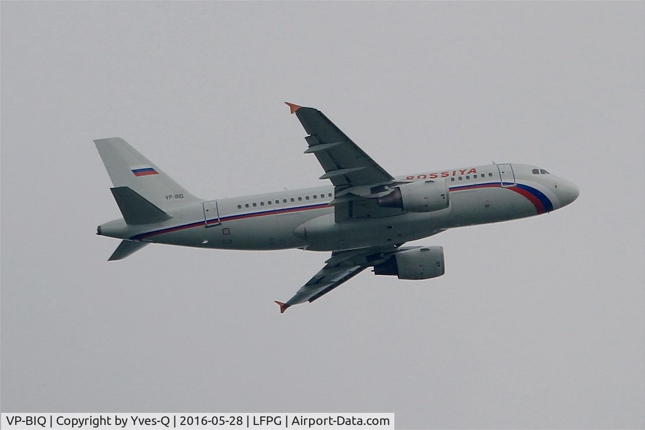 VP-BIQ, 2003 Airbus A319-111 C/N 1890, Airbus A319-111, Climbing from rwy 06R, Roissy Charles De Gaulle airport (LFPG-CDG)
