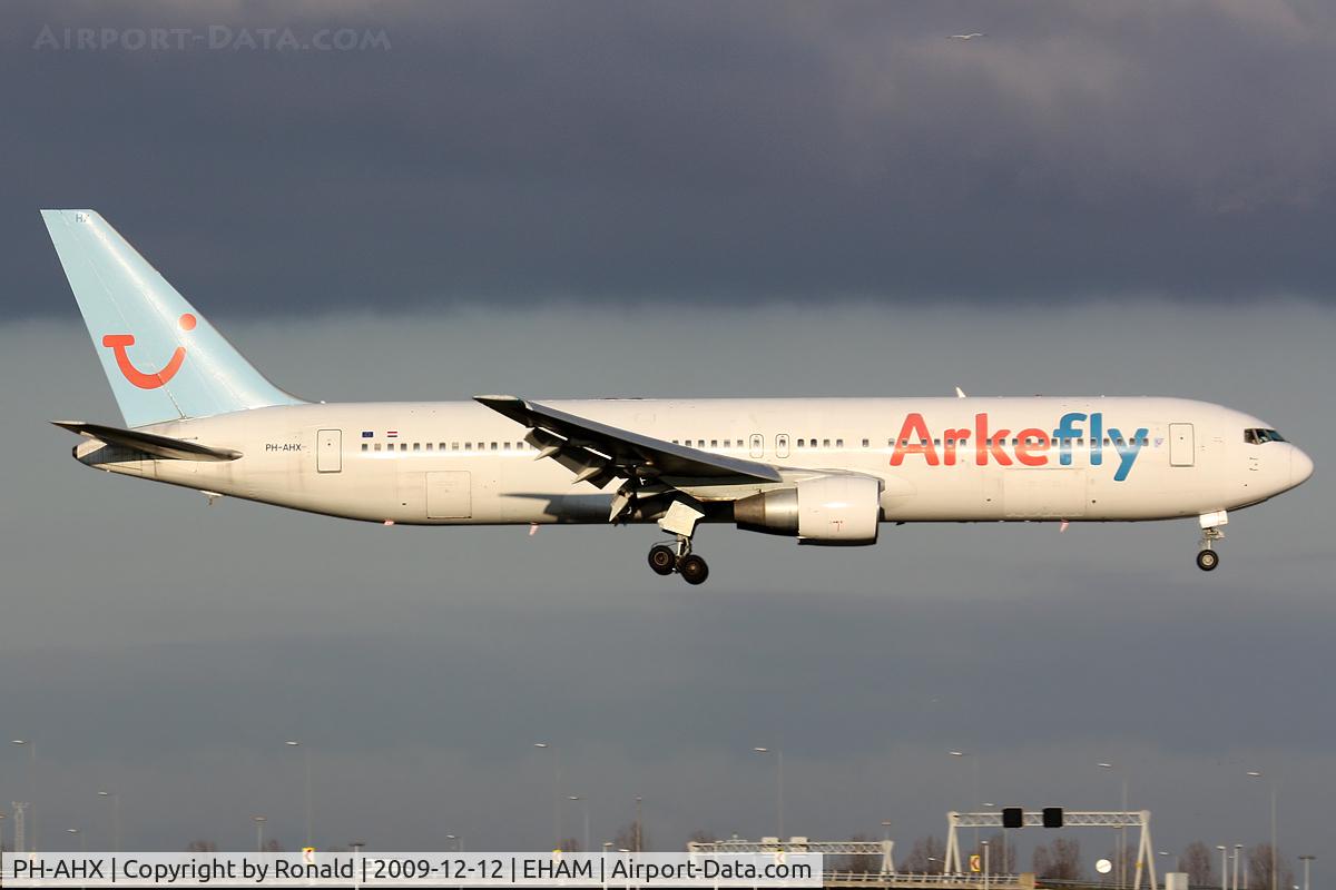 PH-AHX, 1990 Boeing 767-383 C/N 24847, at spl