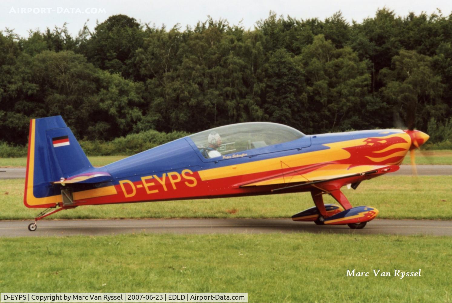 D-EYPS, 2004 Extra EA-300L C/N 1190, At Dinslaken.