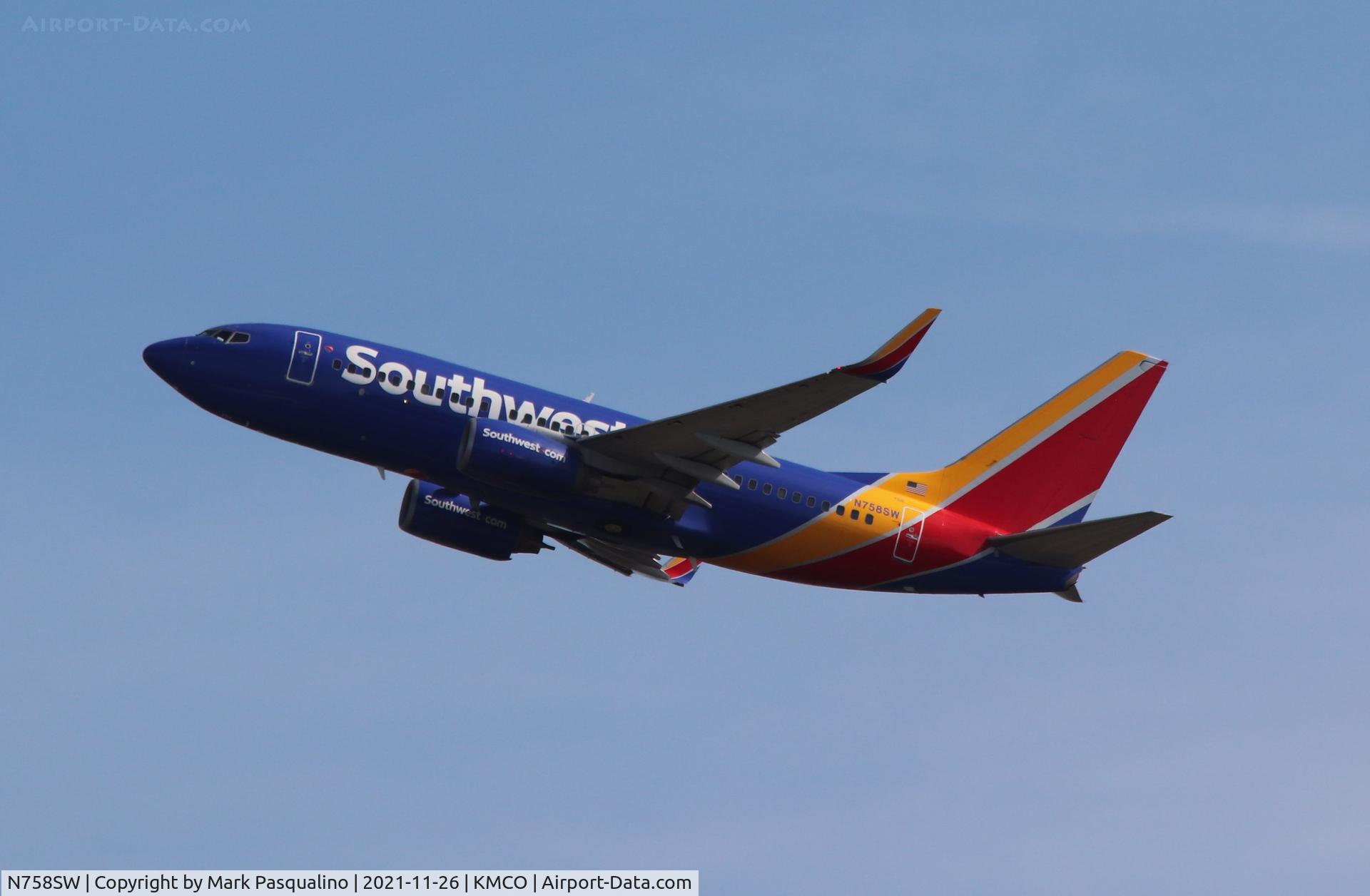 N758SW, 1999 Boeing 737-7H4 C/N 27873, Boeing 737-7H4