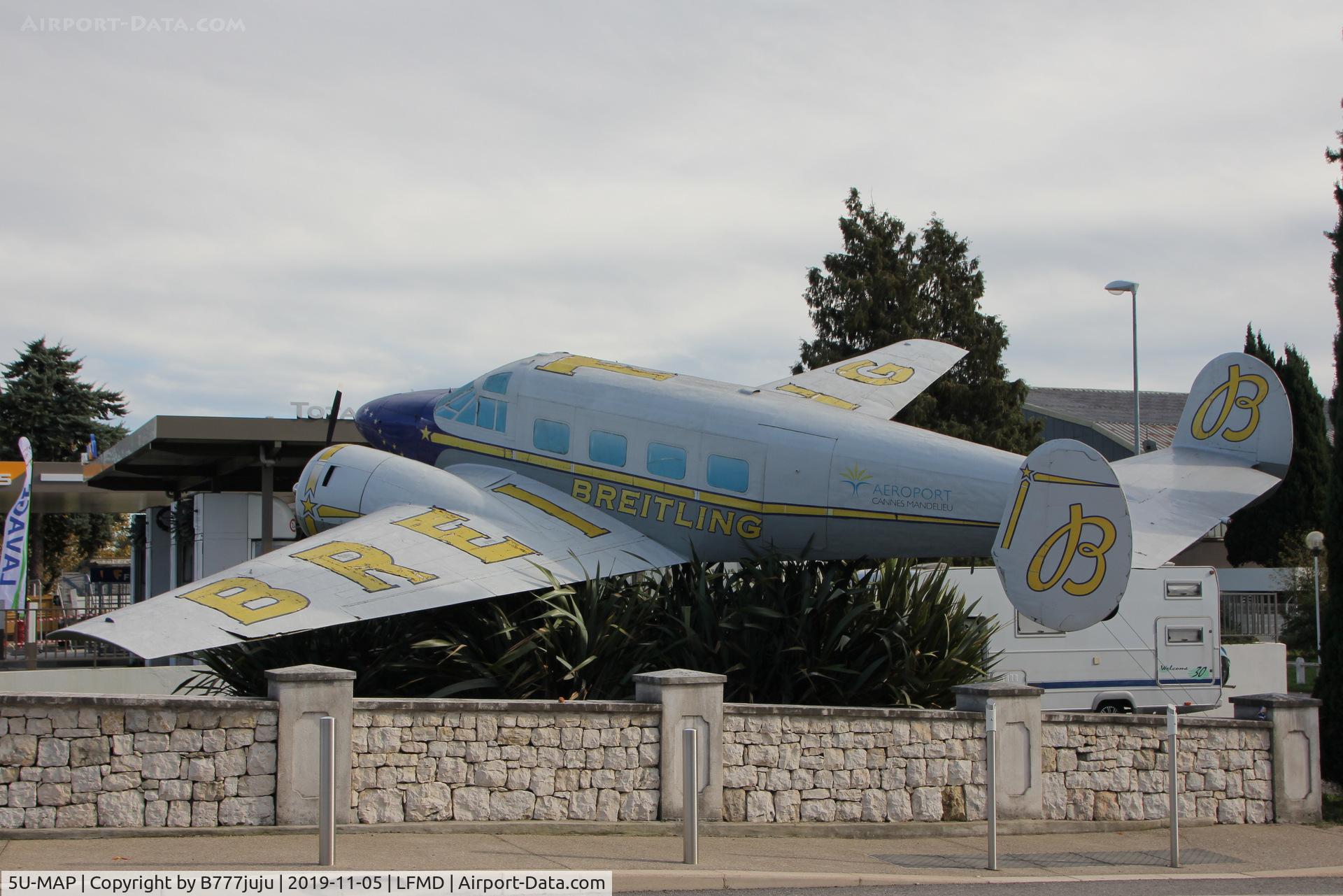 5U-MAP, Beech E-18S C/N BA-184, at Cannes