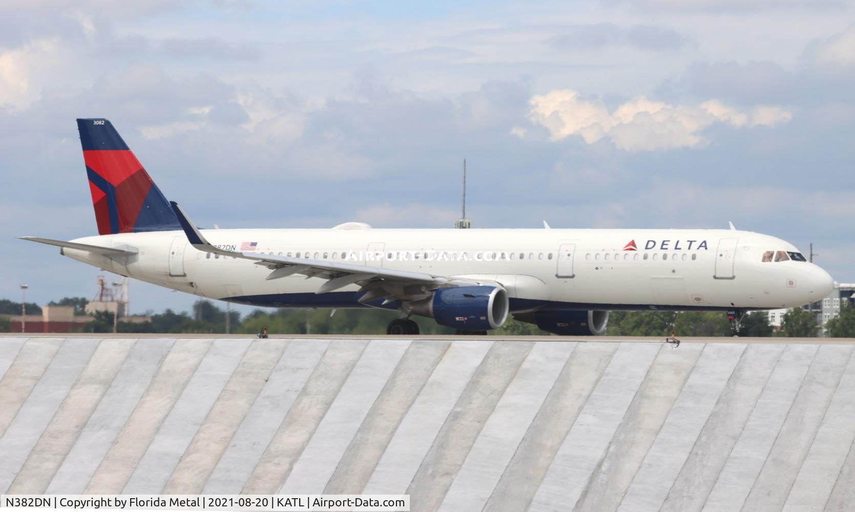 N382DN, 2019 Airbus A321-211 C/N 8854, ATL 2021