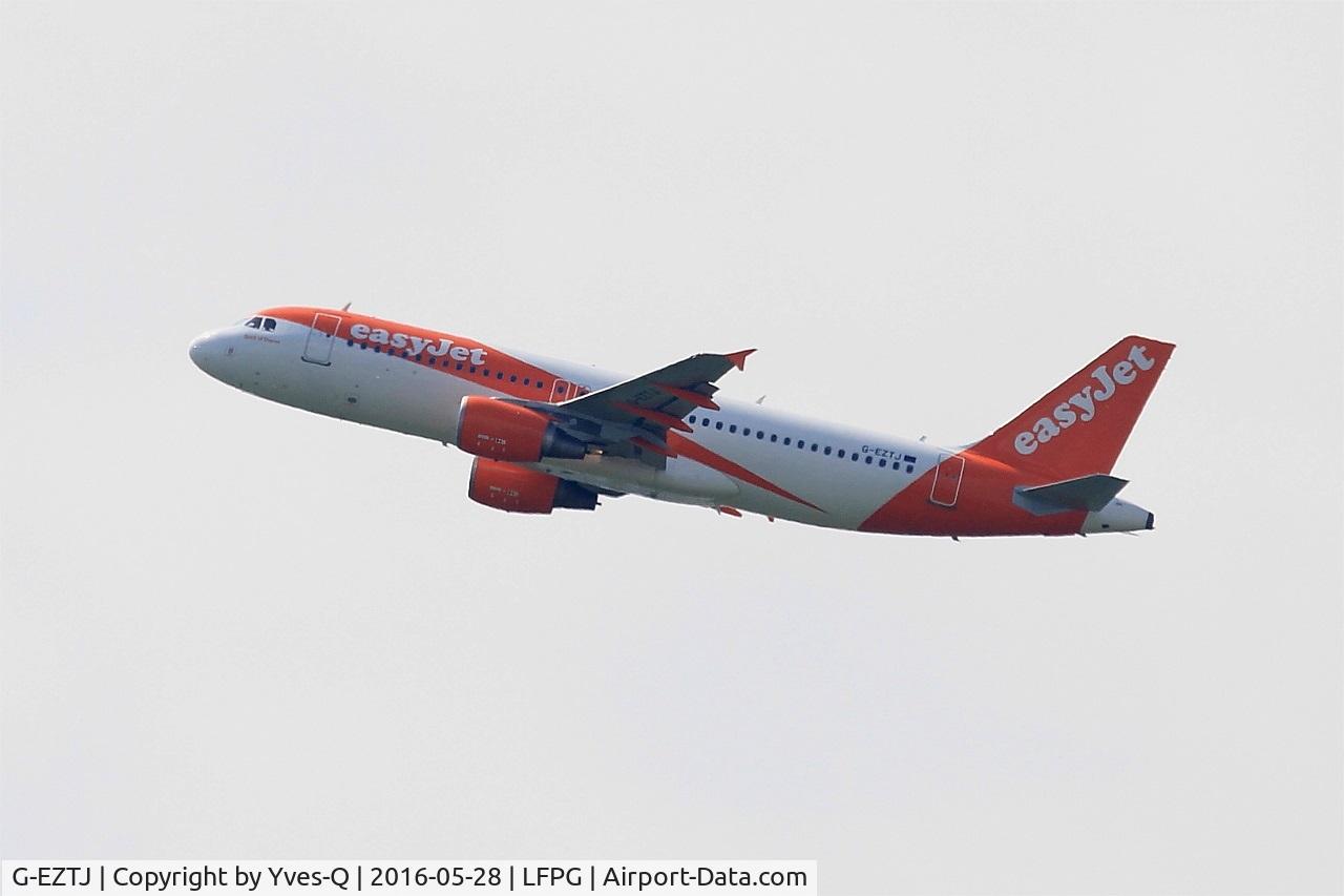 G-EZTJ, 2009 Airbus A320-214 C/N 3979, Airbus A320-214, Climbing from rwy 08L, Roissy Charles De Gaulle airport (LFPG-CDG)