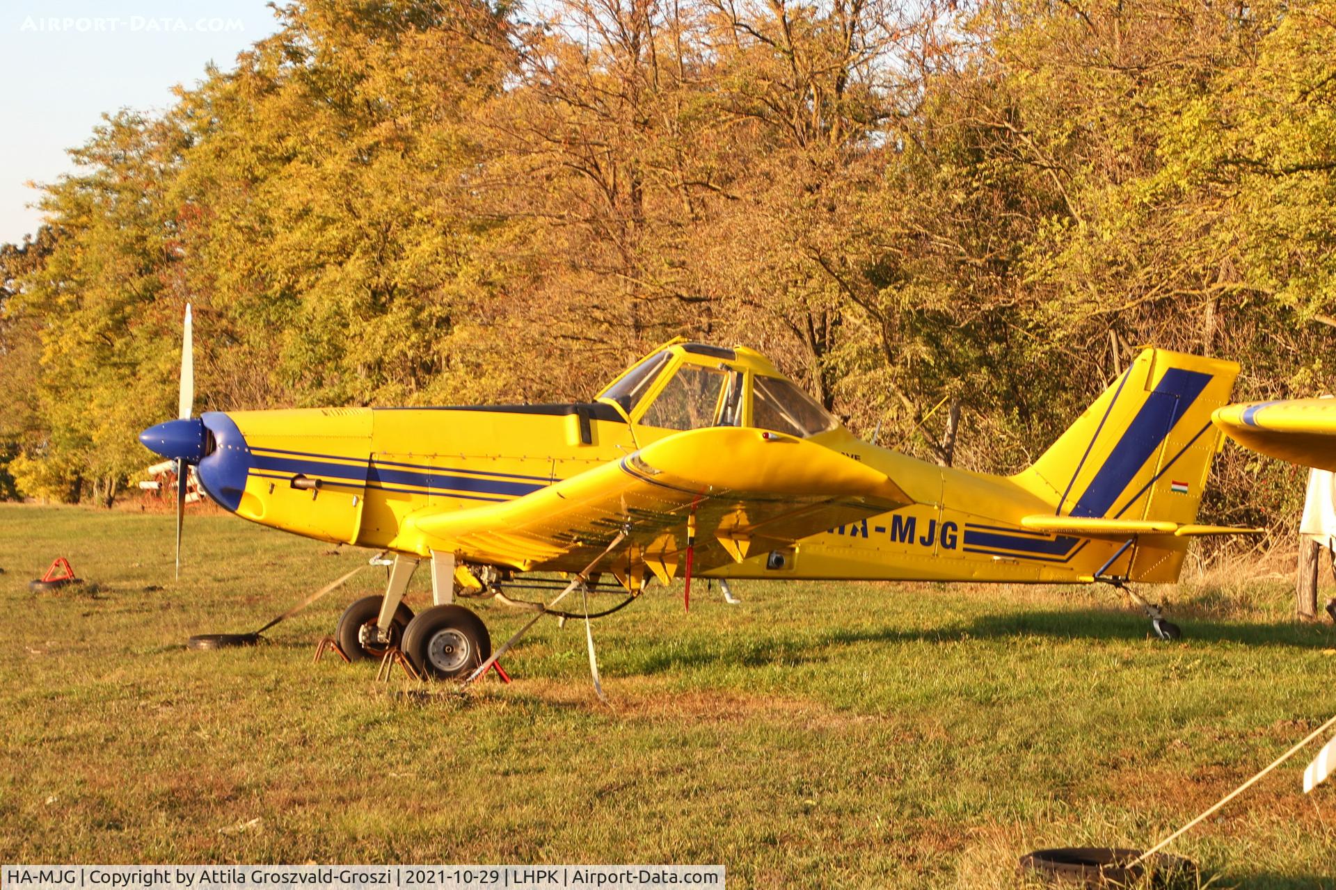 HA-MJG, 1978 Piper PA-36-300 Pawnee Brave C/N 36-7860088, LHPK - Papkutapuszta Airport, Hungary