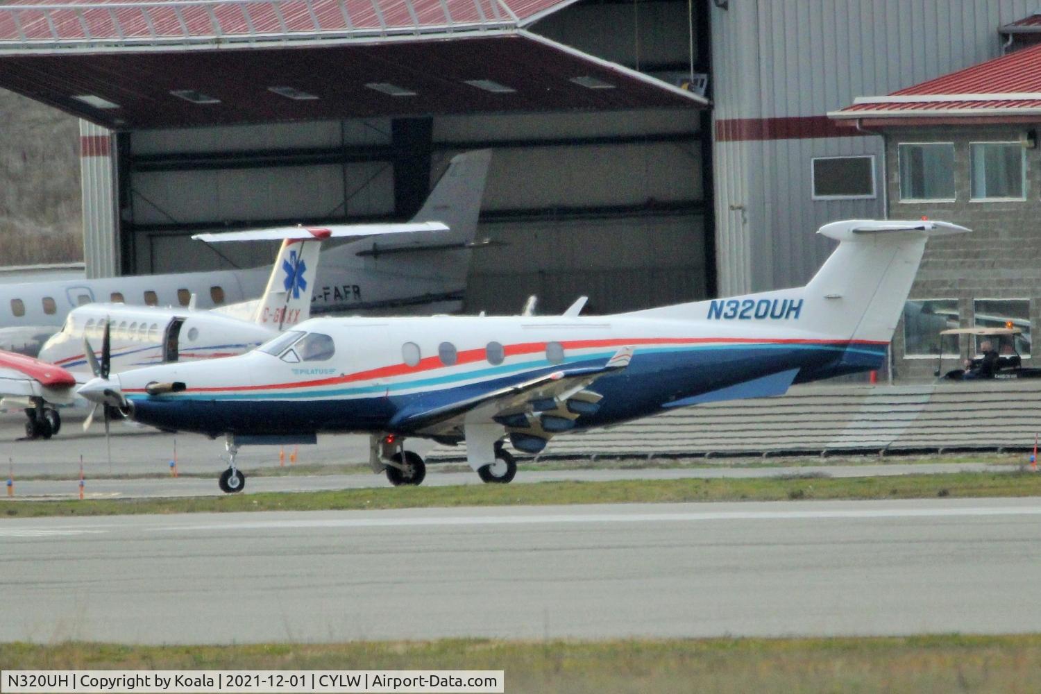 N320UH, 2000 Pilatus PC-12/45 C/N 320, Ready for take-off.