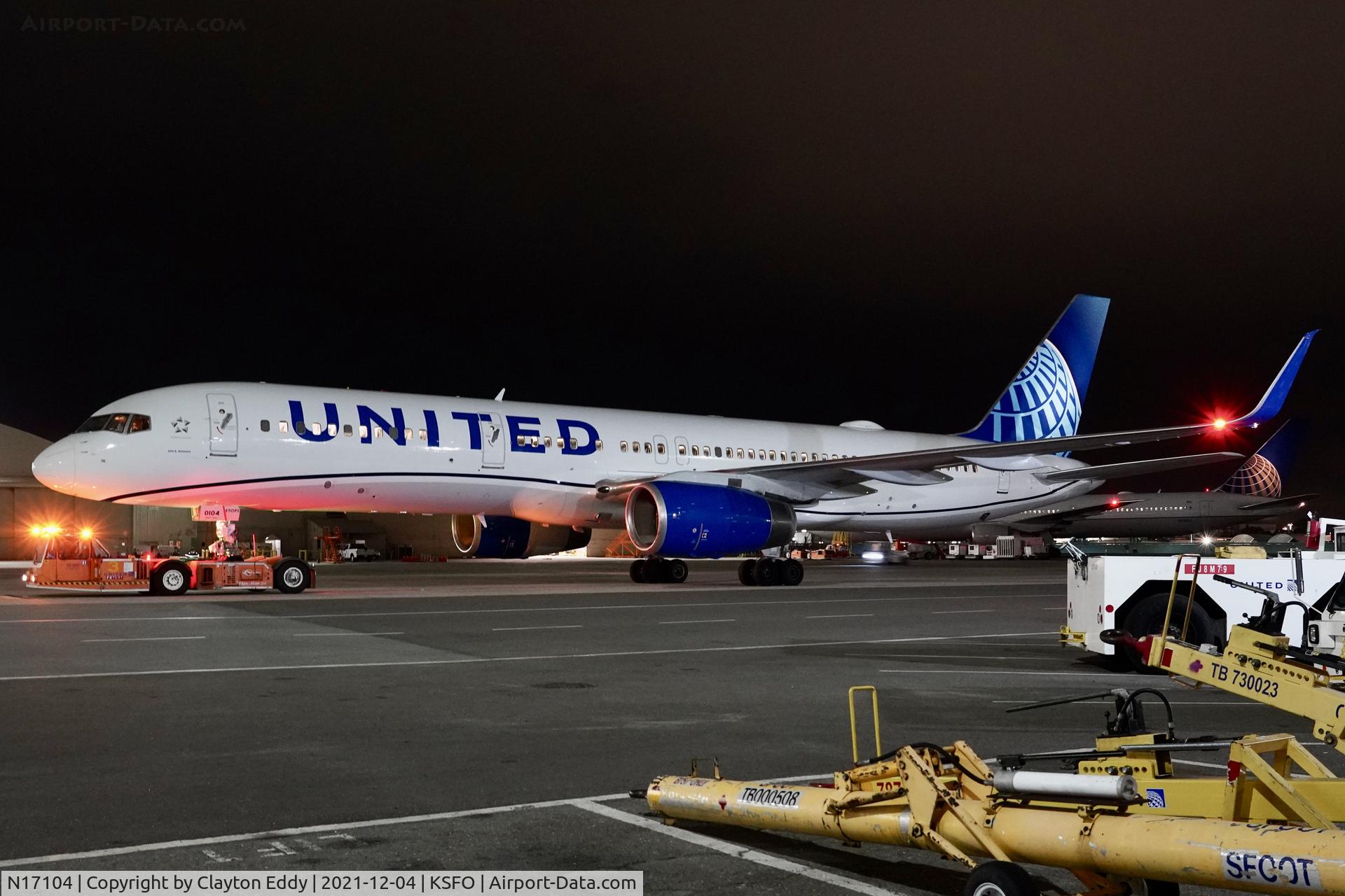 N17104, 1994 Boeing 757-224 C/N 27294, SFO 2021.